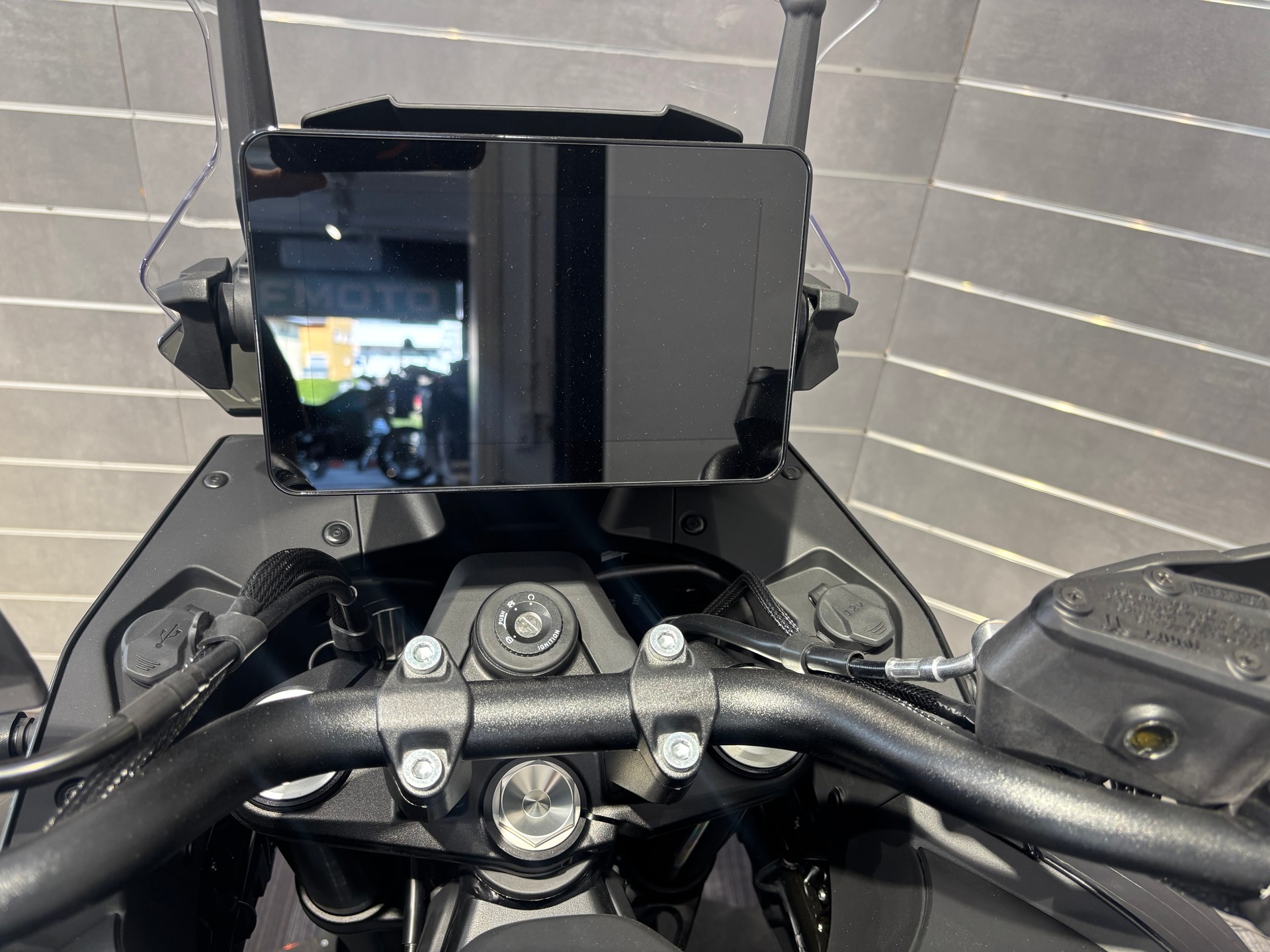 CF MOTO 800 MT Explorer-image-13