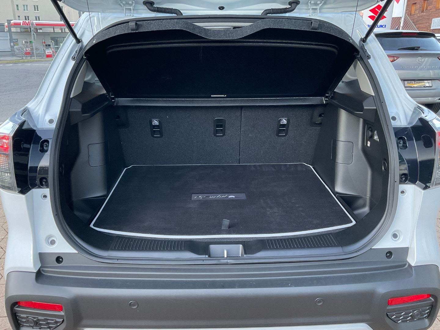 SUZUKI S-Cross 1.5 Piz Sulai Top Hybrid 4x4 MY24-image-12