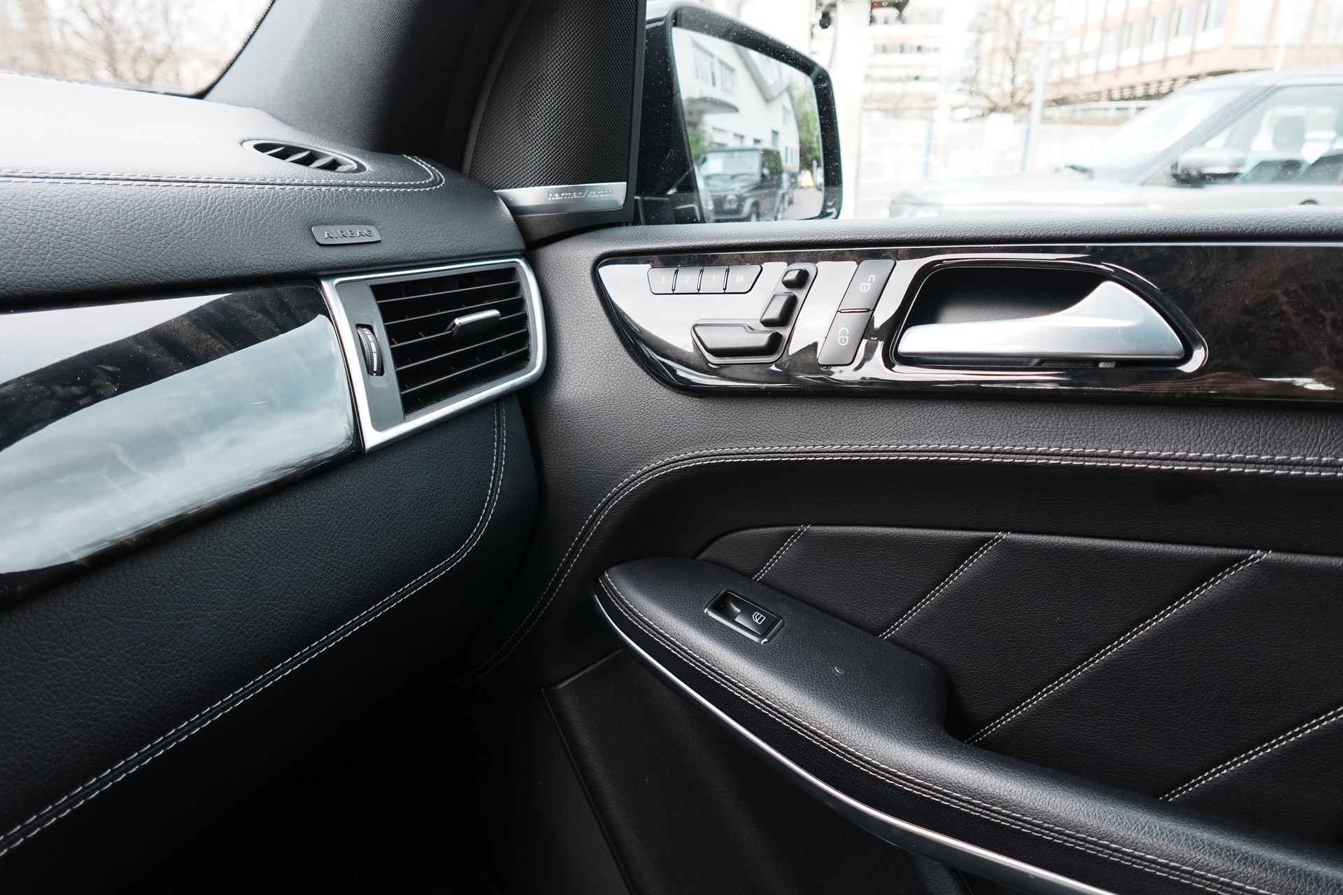 MERCEDES-BENZ GL 500 4Matic 7G-Tronic-image-8