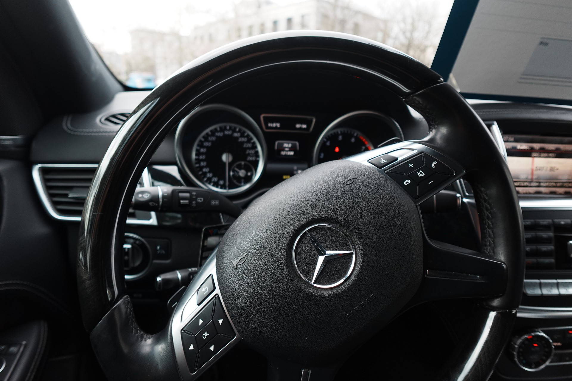 MERCEDES-BENZ GL 500 4Matic 7G-Tronic-image-11