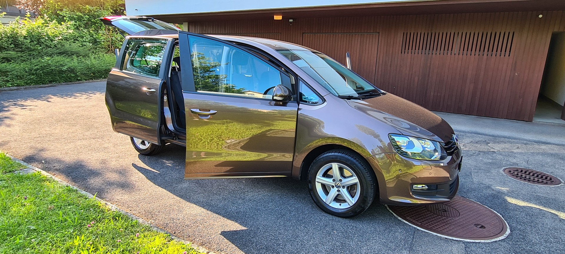 VW Sharan 1.4 TSI BlueMotion Technology-image-2