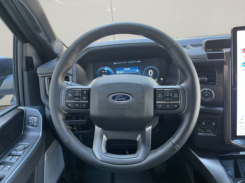 FORD F-150 Lightning DKab.Pick-up 98 kWh Lariat Launch Edition 0.99% Leasing-image-11