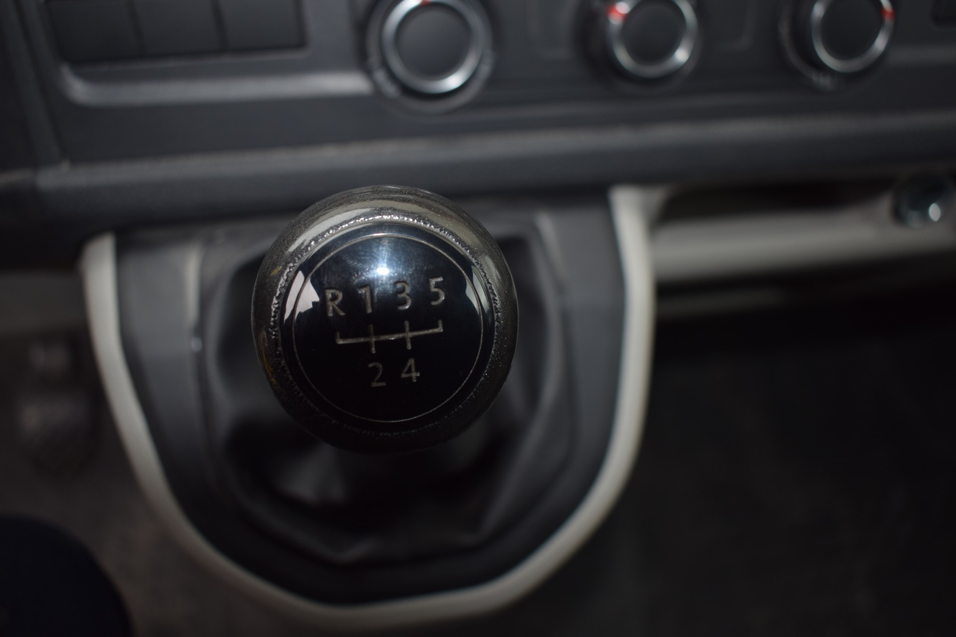 VW T6 2.0 TDI Euro 6-image-8