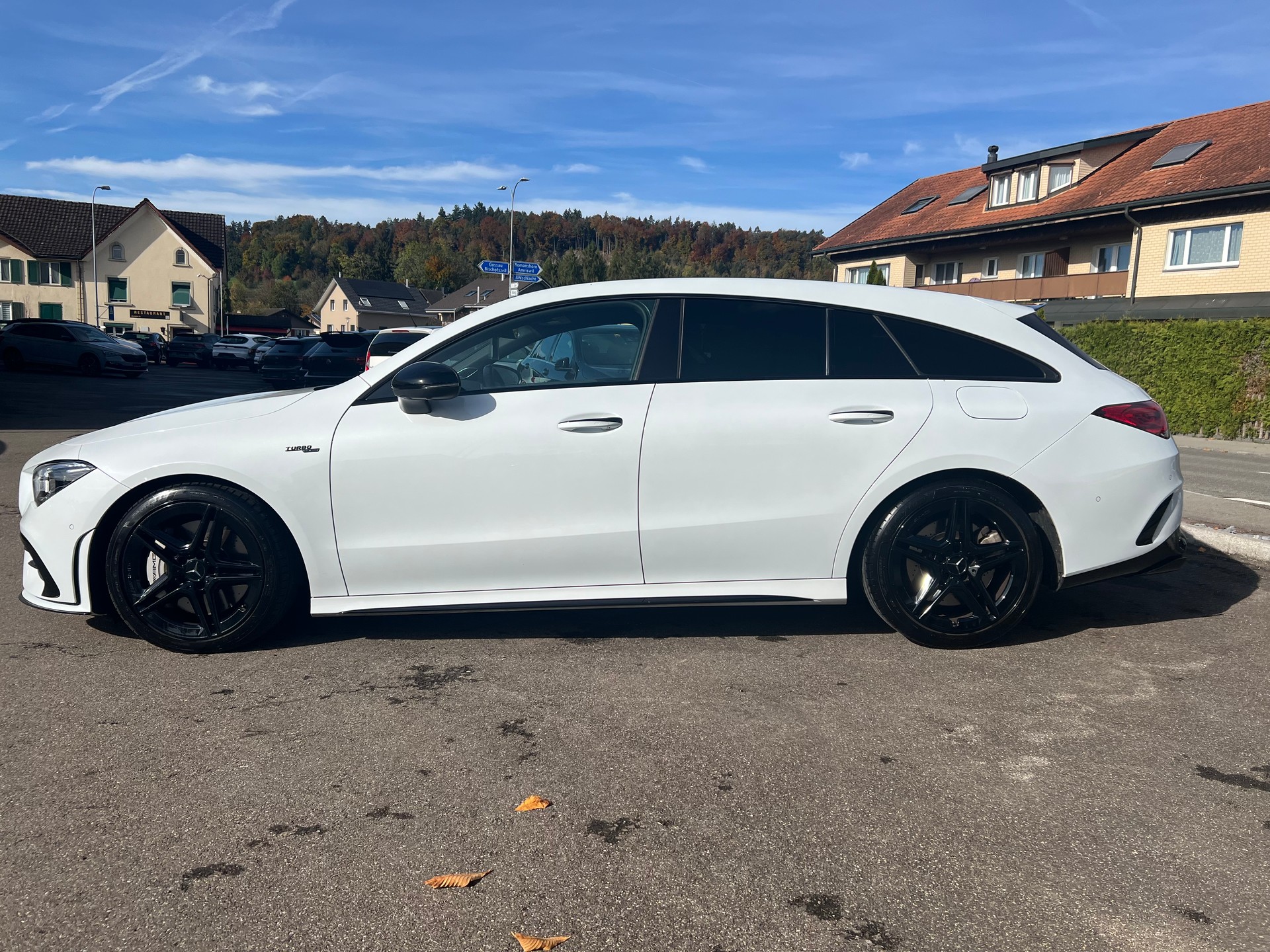MERCEDES-BENZ CLA Shooting Brake 35 AMG 4Matic 7G-DCT-image-7