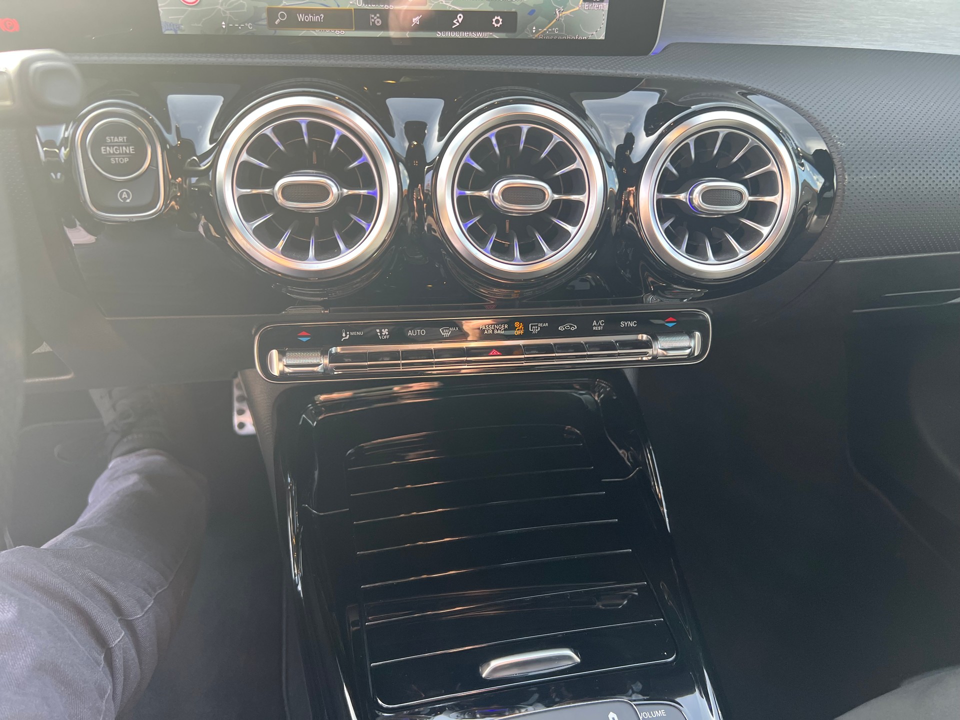 MERCEDES-BENZ CLA Shooting Brake 35 AMG 4Matic 7G-DCT-image-13