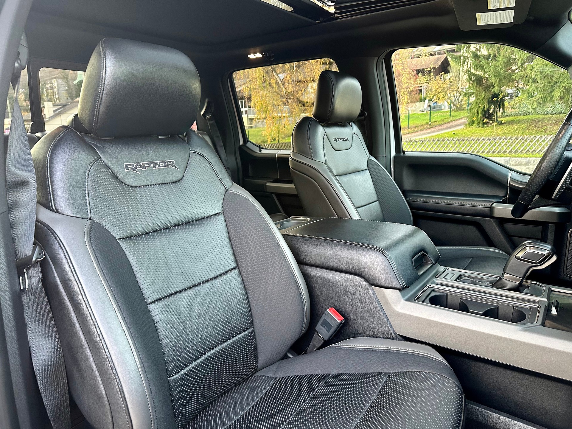 FORD F-150 Raptor 3.5 V6 EcoBoost-image-15