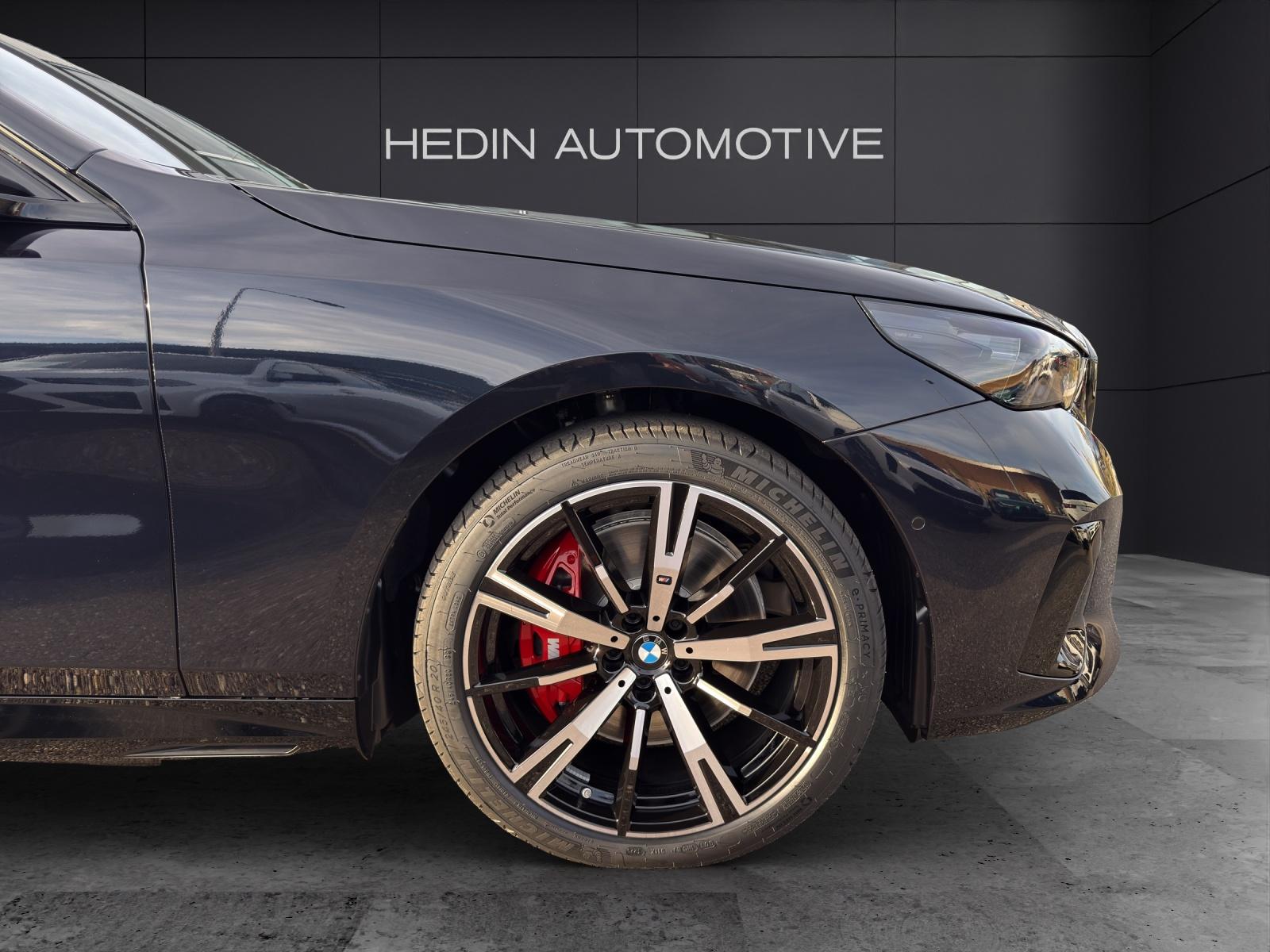 BMW 550e xDrive Touring-image-8