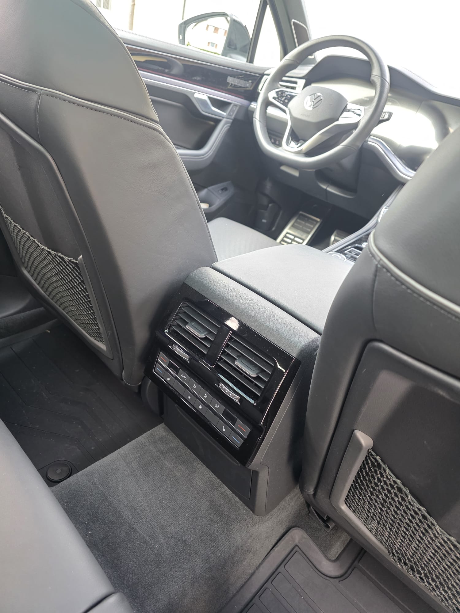 VW R-Line Black Style 4 Motions-image-3