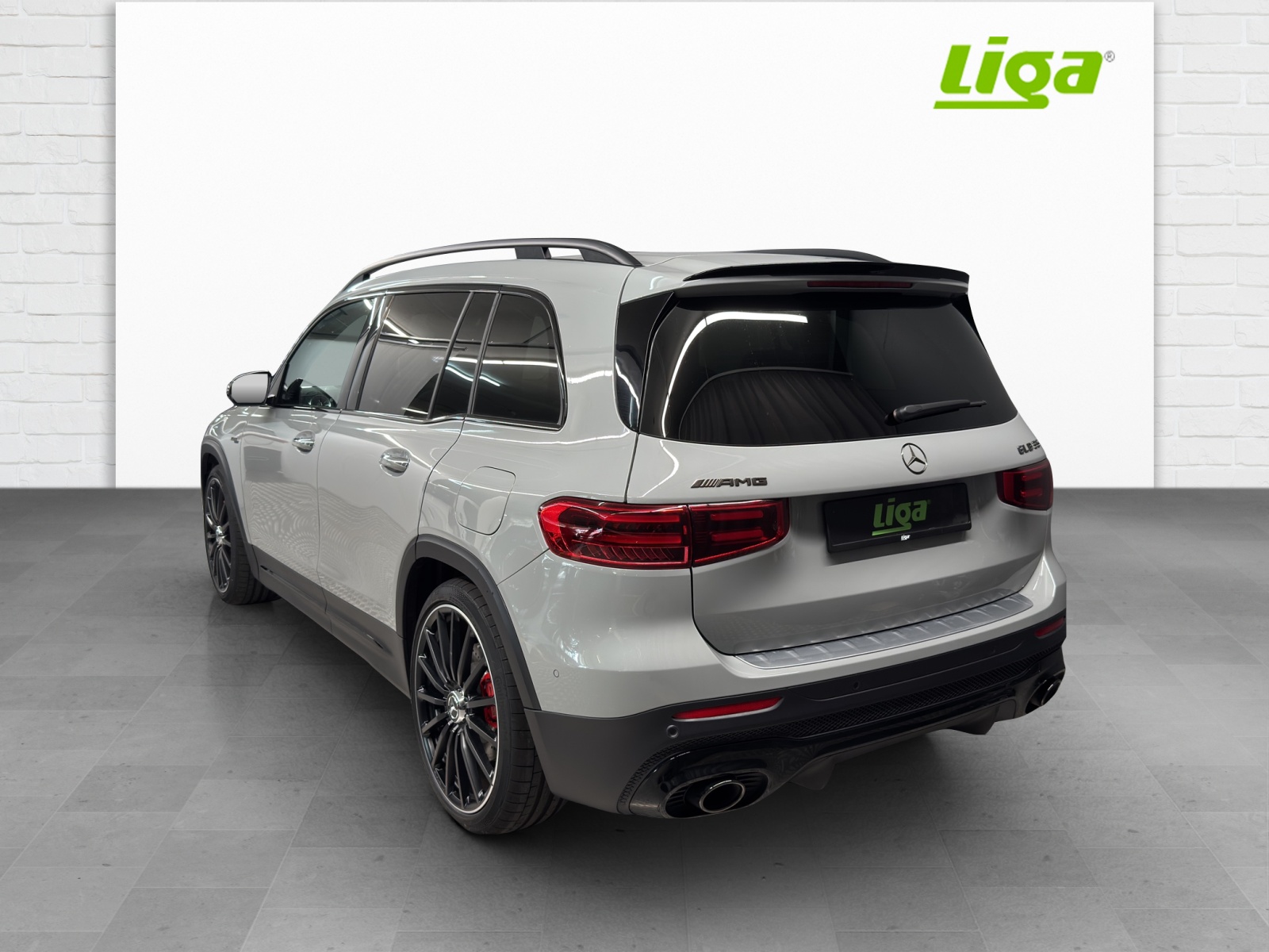 MERCEDES-BENZ AMG GLB 35 4Matic-showroom-element-3