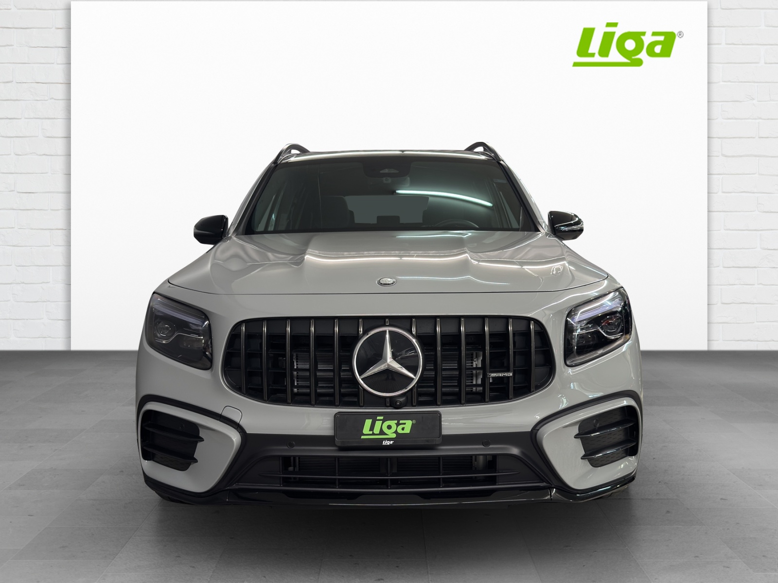 MERCEDES-BENZ AMG GLB 35 4Matic-showroom-element-2
