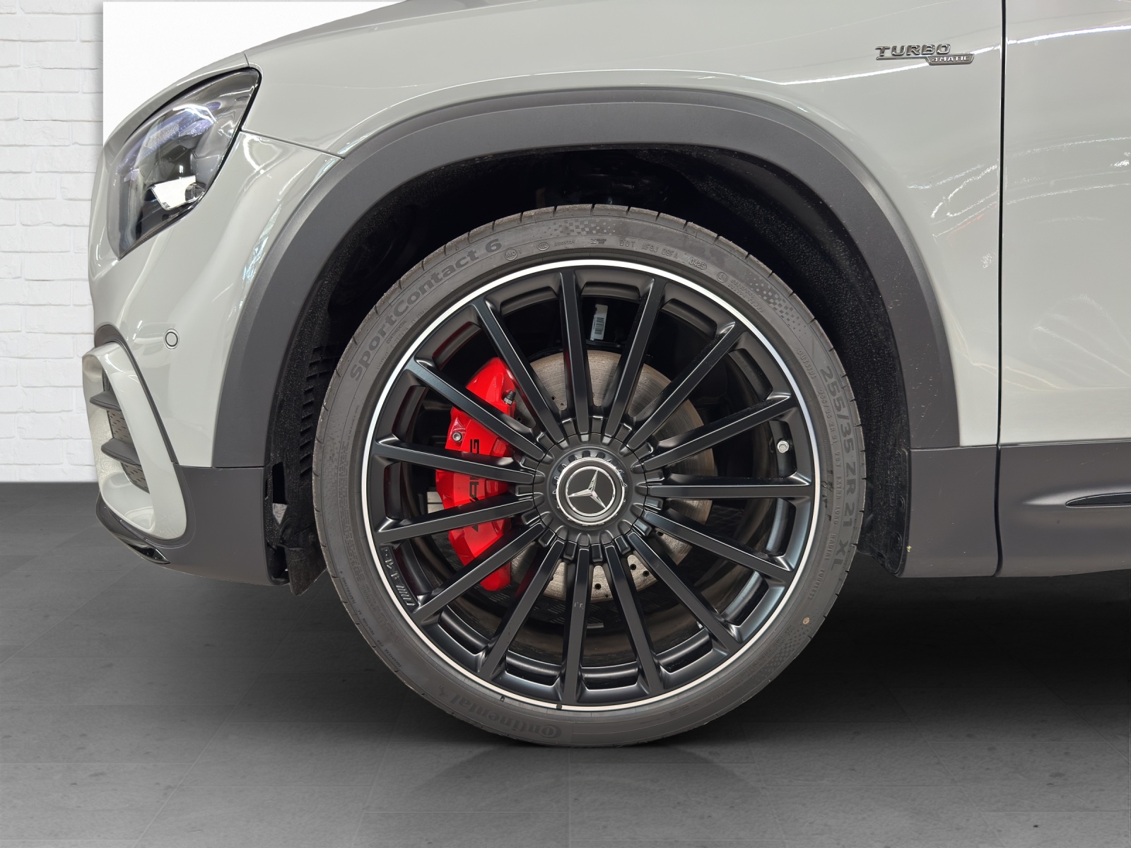 MERCEDES-BENZ AMG GLB 35 4Matic-image-5