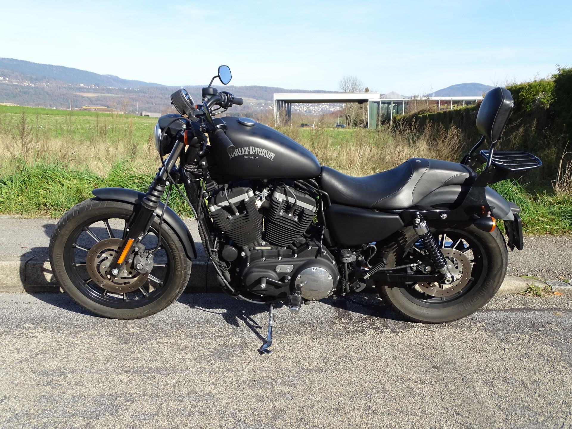 HARLEY-DAVIDSON XL 883 N Sportster Iron (25kW)-image-4