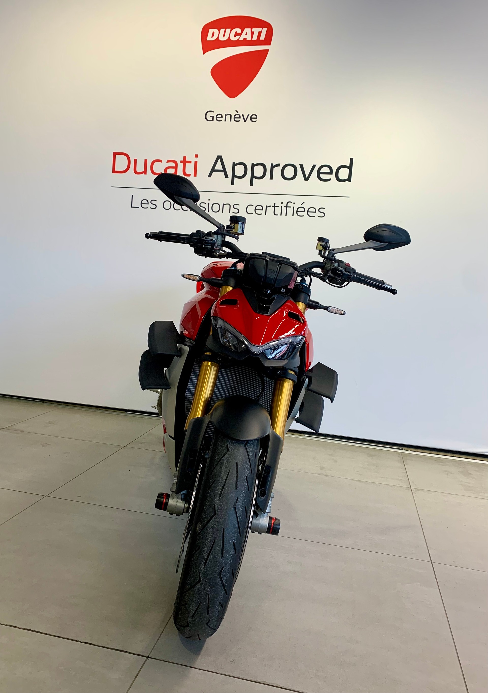 DUCATI Streetfighter V4 S-image-2