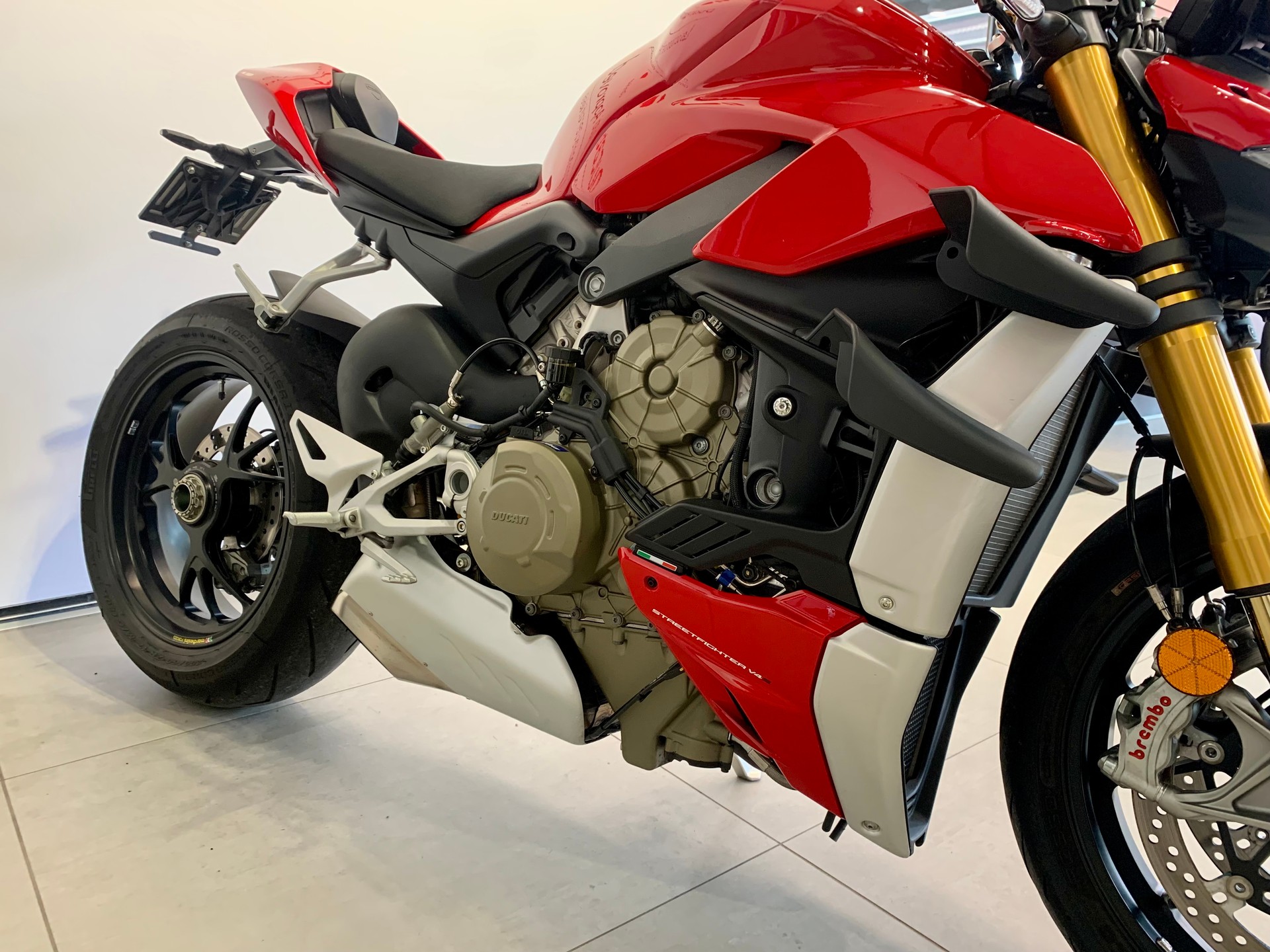 DUCATI Streetfighter V4 S-image-6