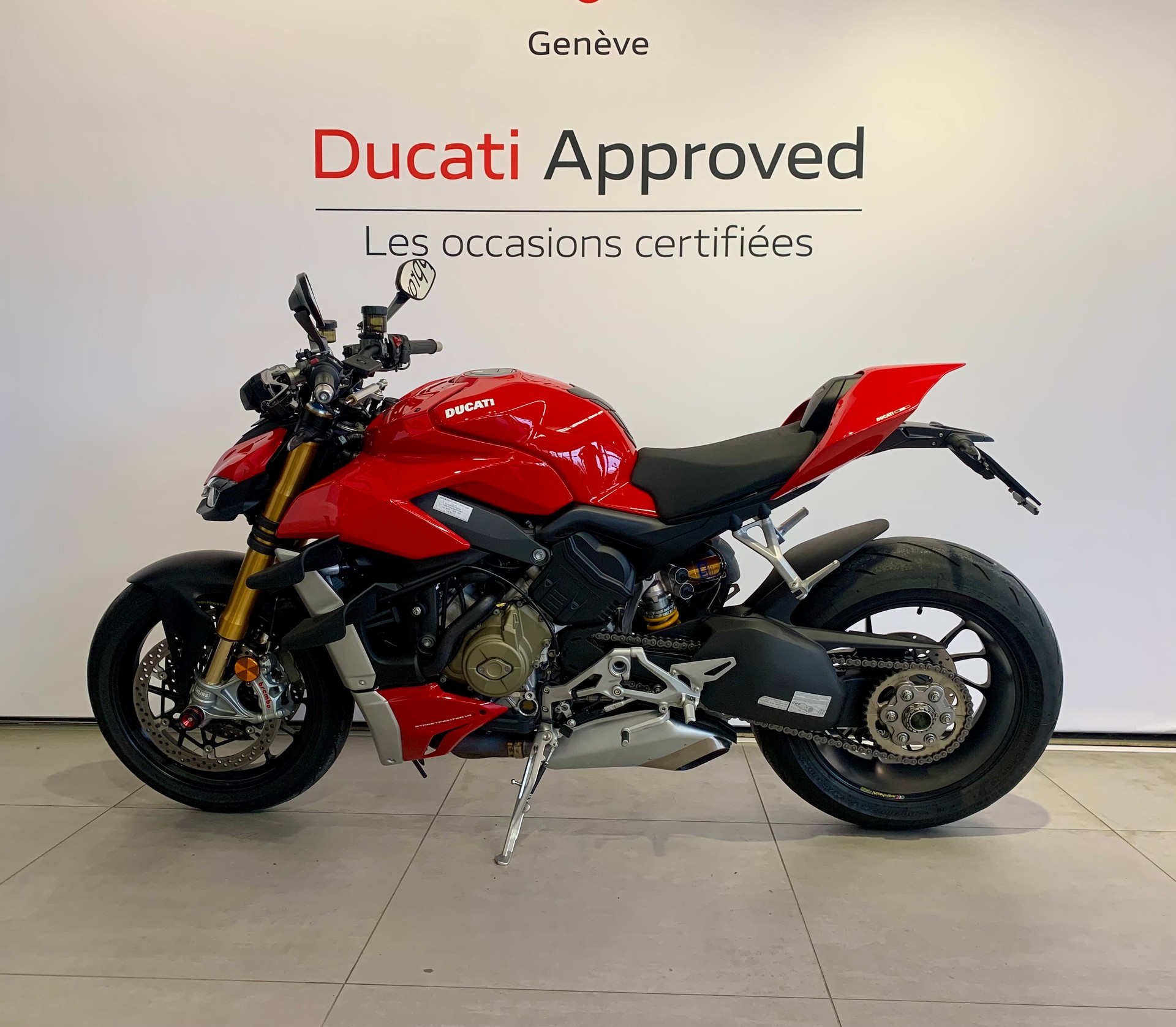 DUCATI Streetfighter V4 S-image-1
