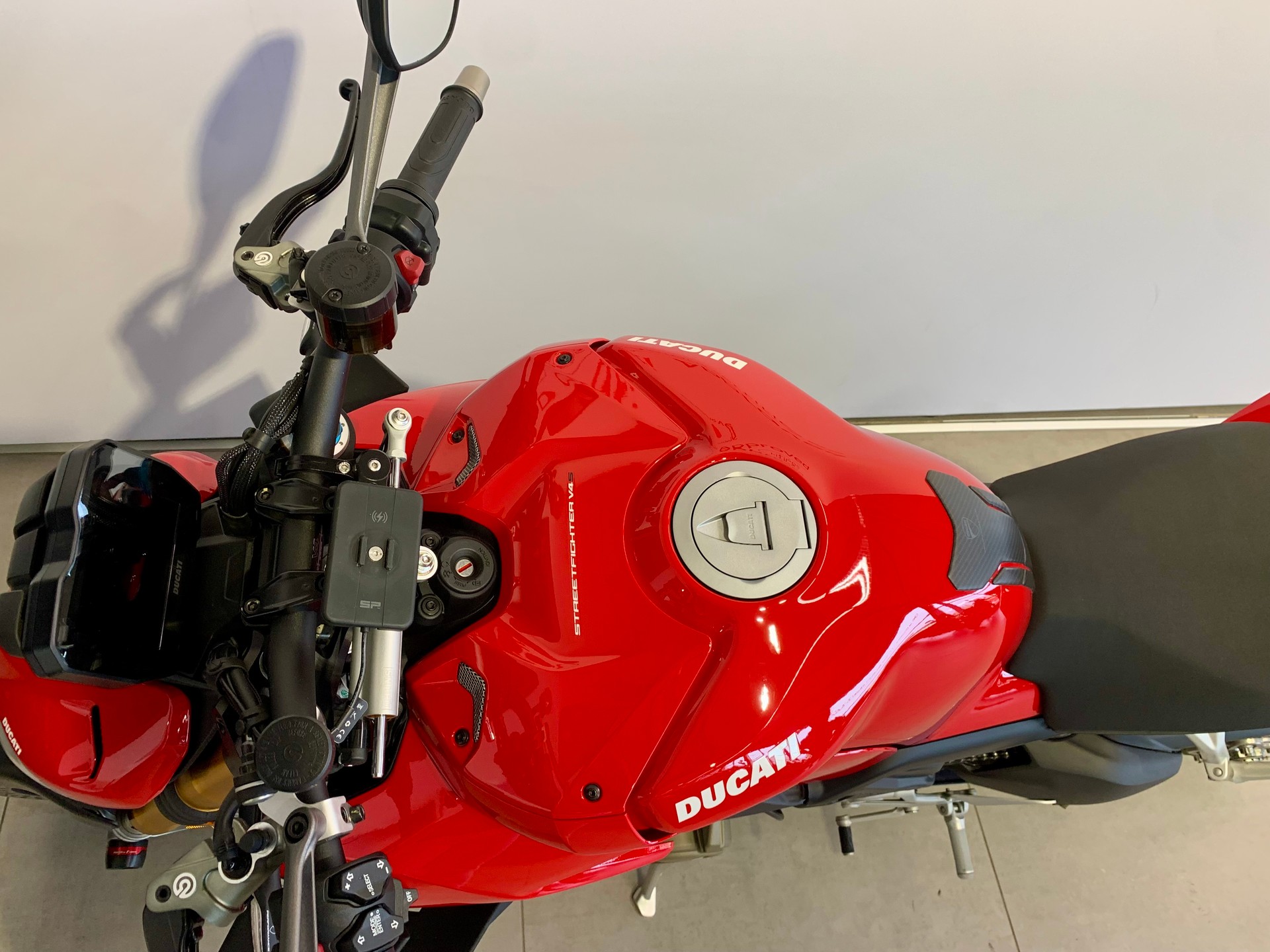 DUCATI Streetfighter V4 S-image-3