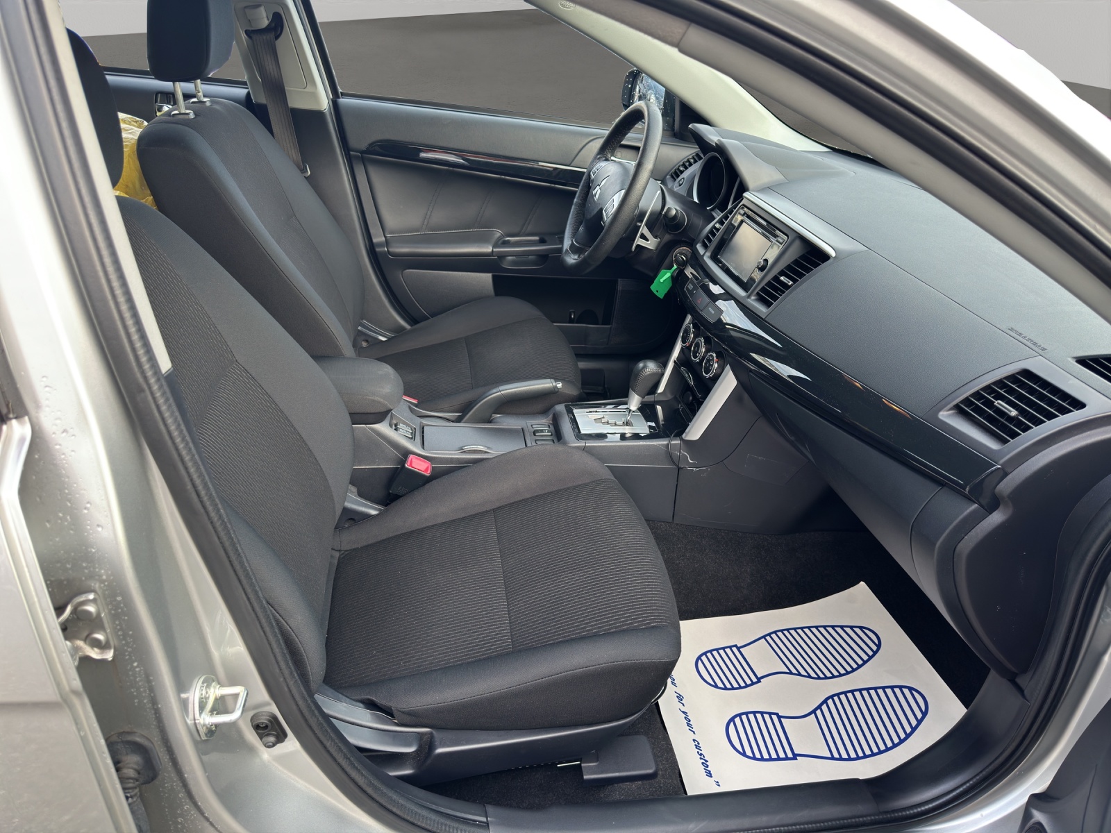 MITSUBISHI Lancer Sportback 1.8 Style CVT-image-10