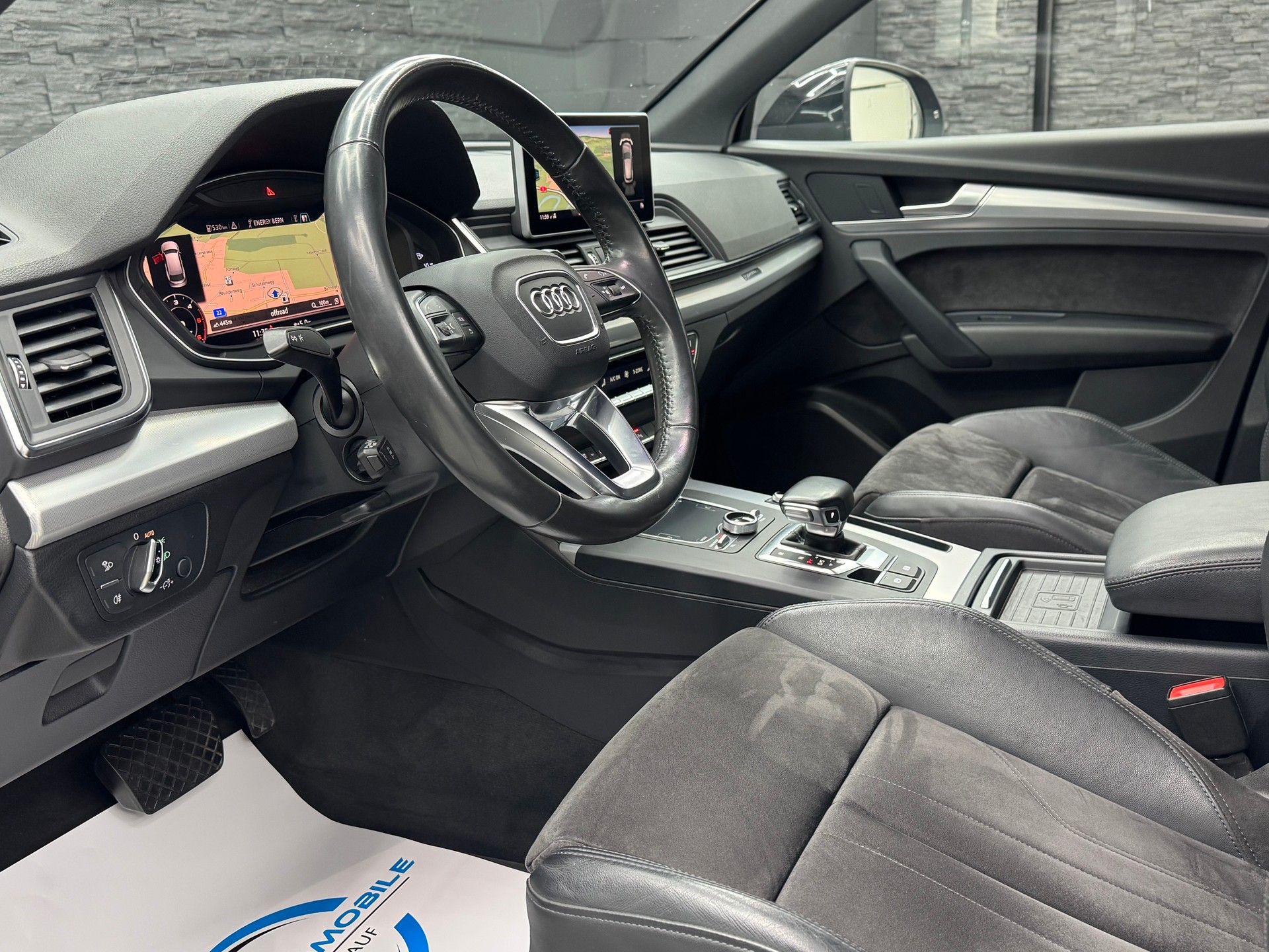 AUDI Q5 2.0 TDI S-Line Sport quattro S-tronic-image-7