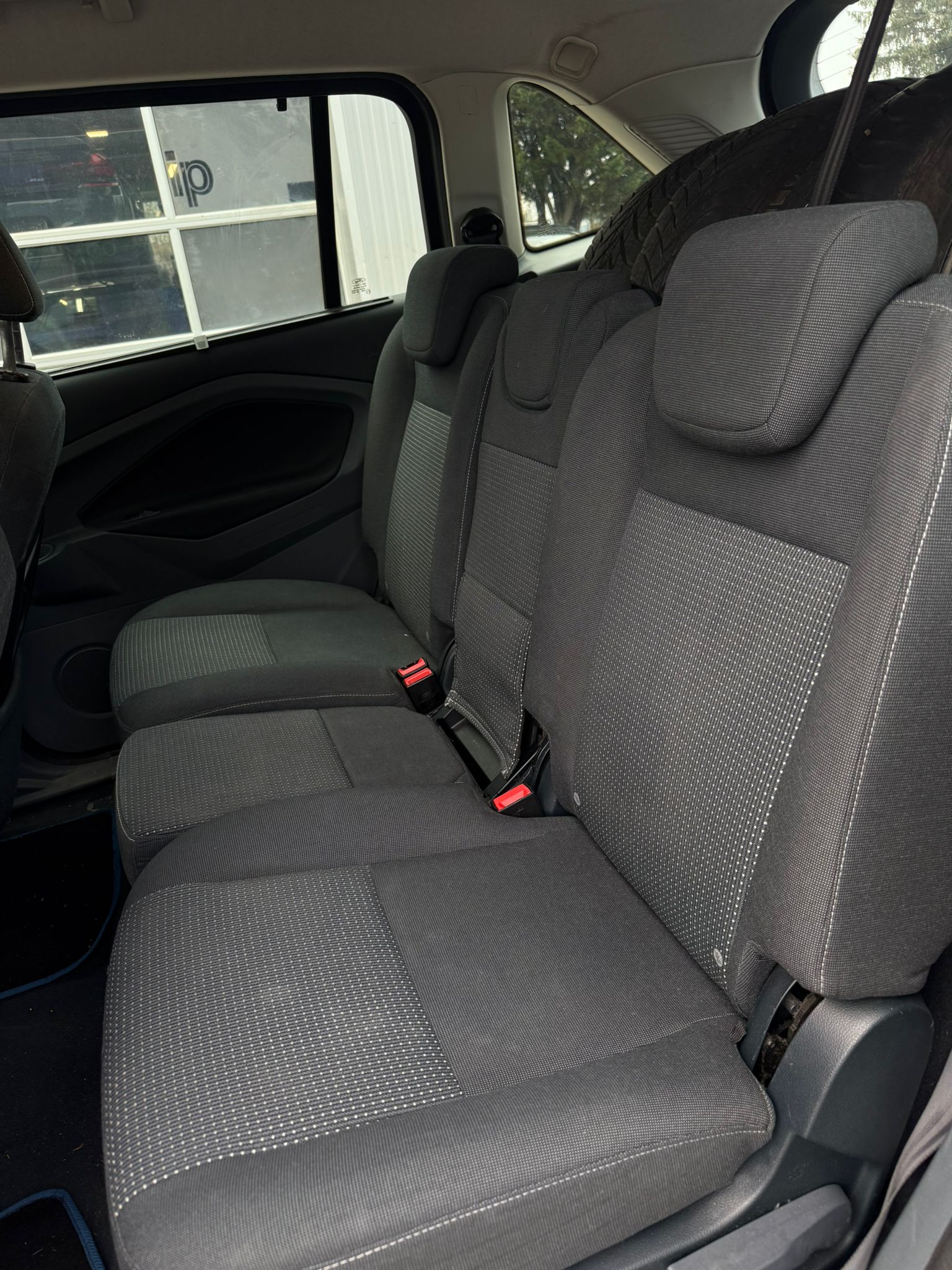 FORD Grand C-Max 1.6 TDCi KNIE-Edition / 7 plätzer-image-7