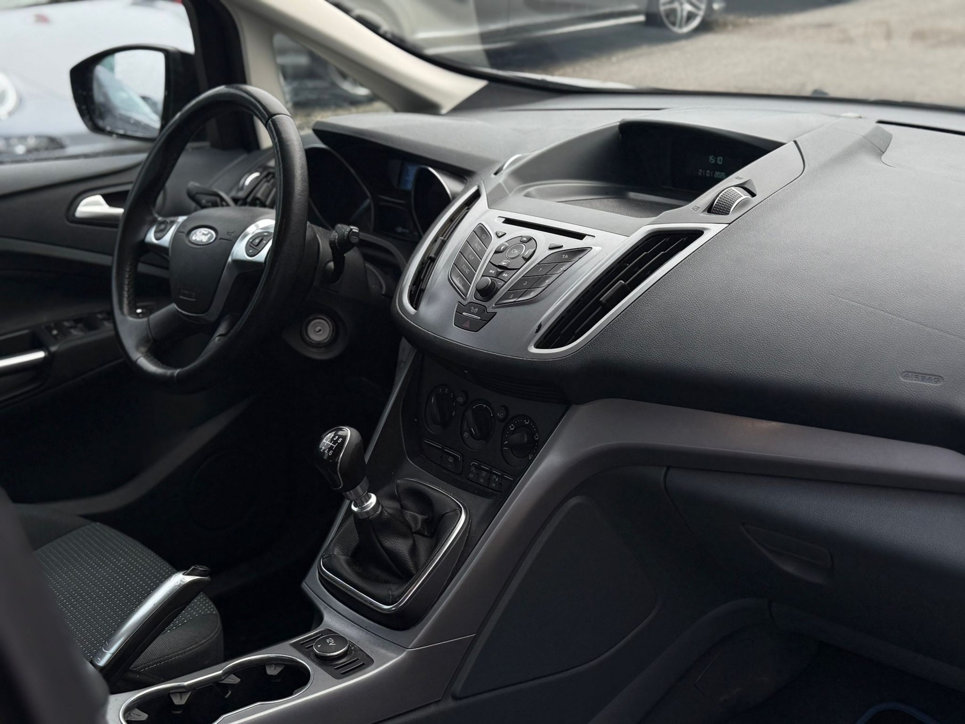 FORD Grand C-Max 1.6 TDCi KNIE-Edition / 7 plätzer-image-14