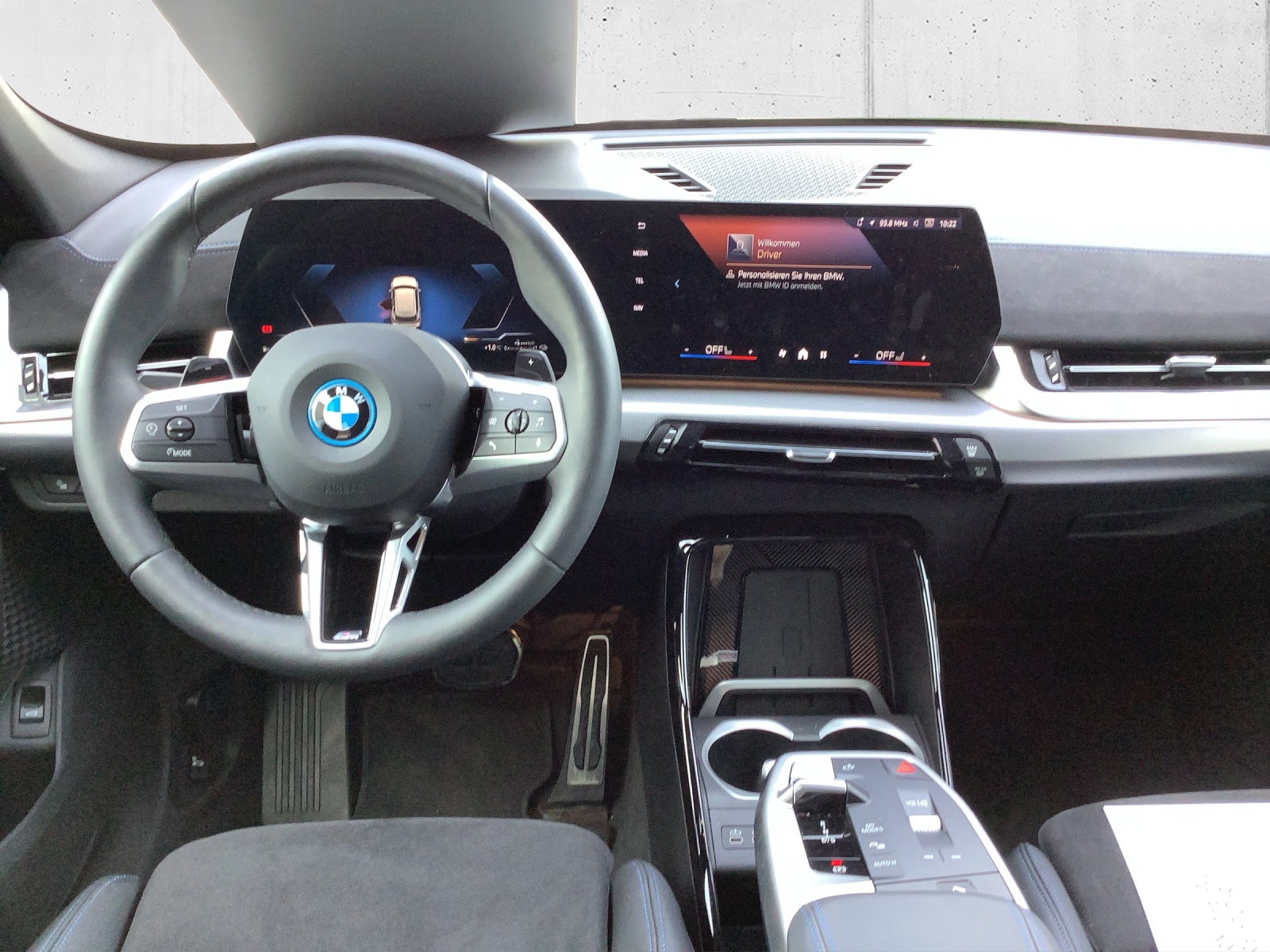 BMW X1 xDrive 30e M Sport-image-13