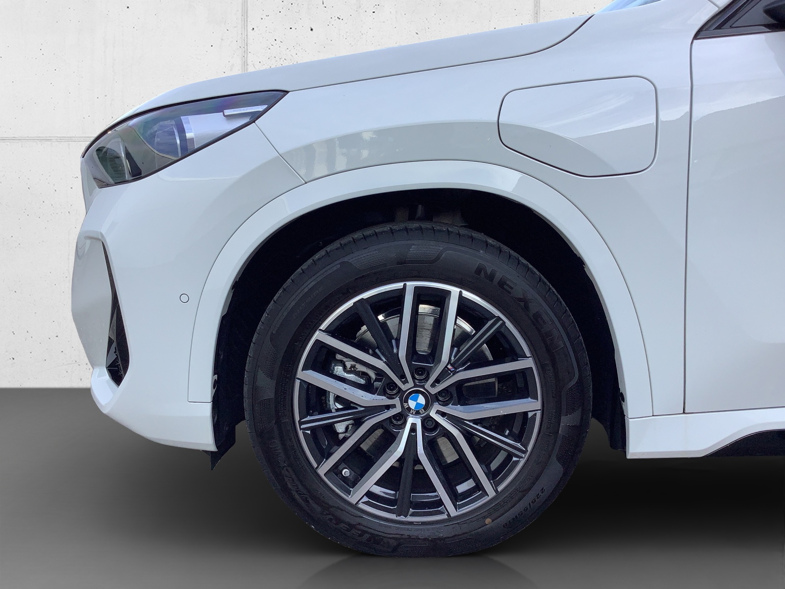BMW X1 xDrive 30e M Sport-image-11