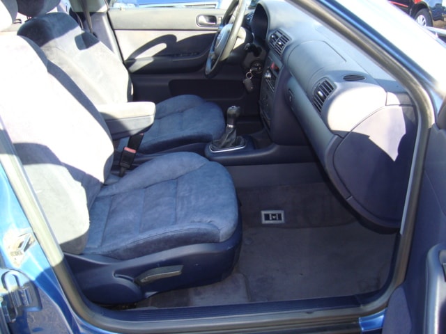 AUDI A3 1.8 T Attraction-image-7