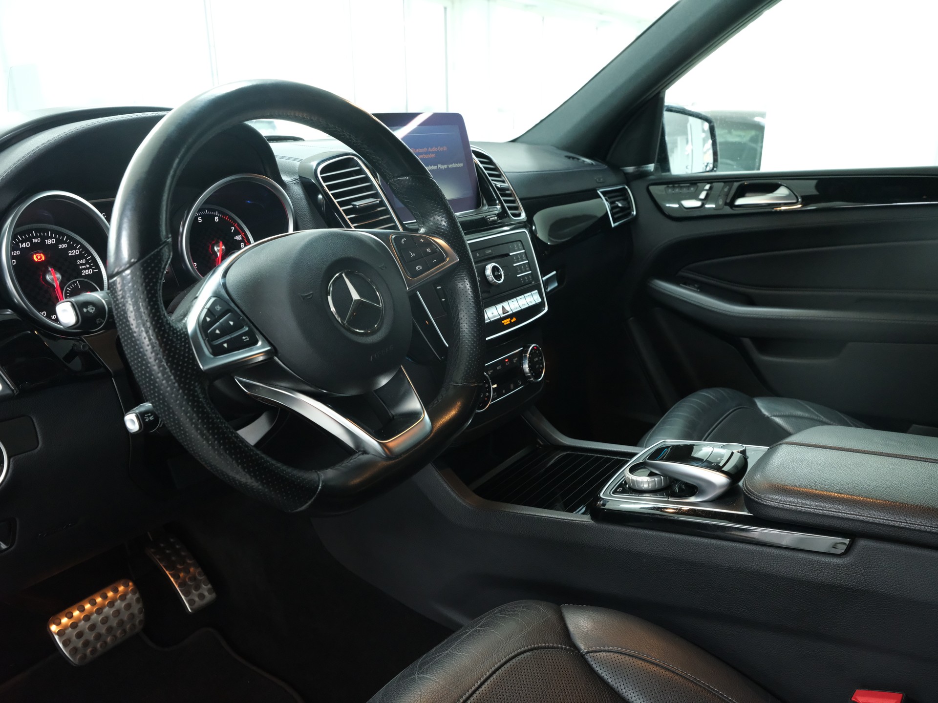 MERCEDES-BENZ GLE 43 AMG Executive 4Matic 9G-Tronic-image-12