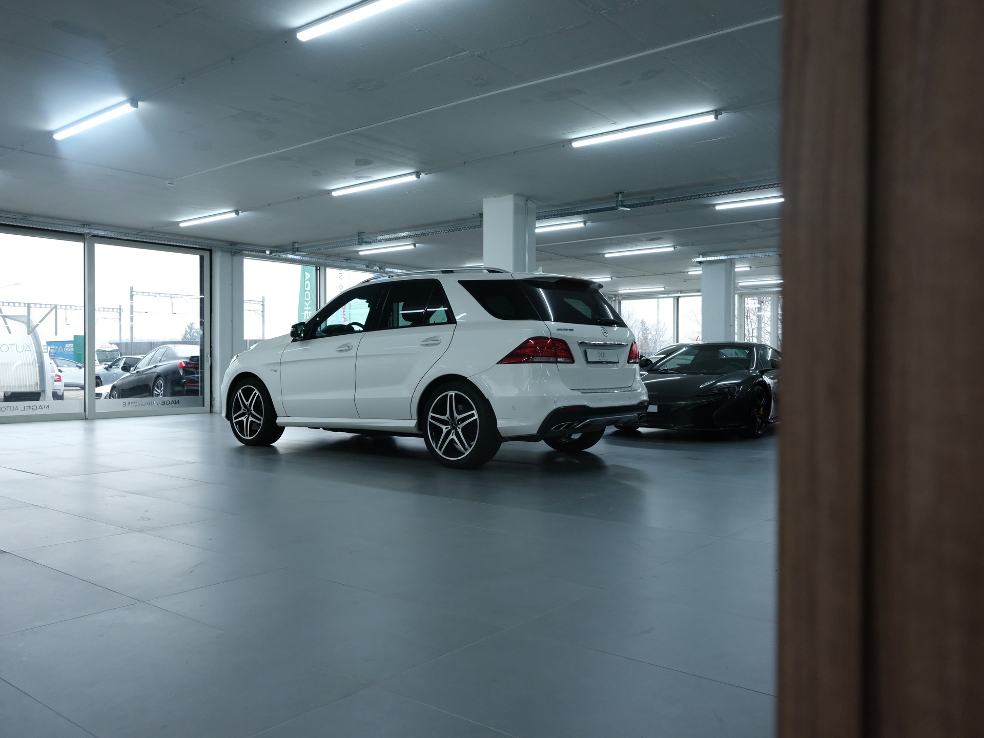 MERCEDES-BENZ GLE 43 AMG Executive 4Matic 9G-Tronic-image-10