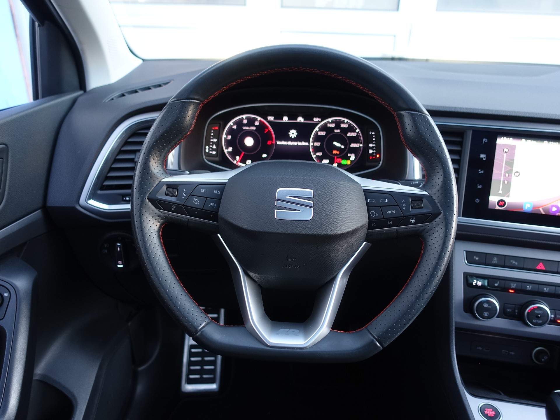 SEAT Ateca 2.0 TSI Hola FR 4Drive DSG-image-12