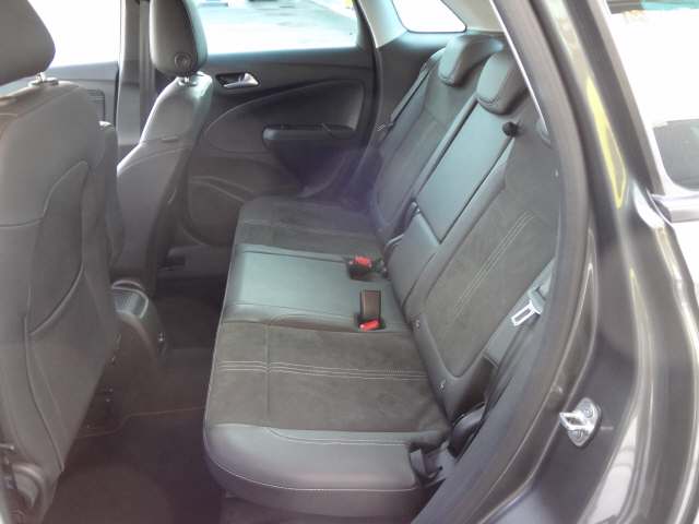 OPEL Crossland 1.2 Turbo Elegance-image-5