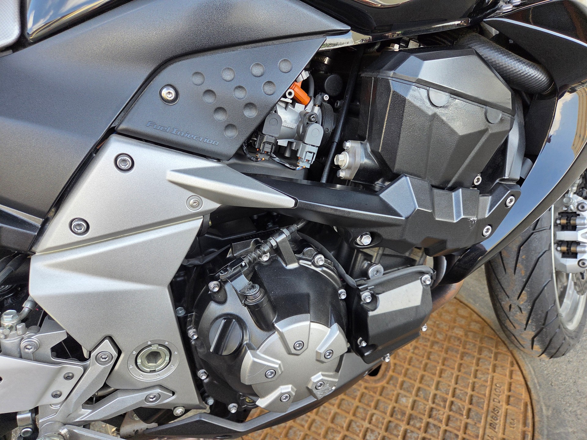 KAWASAKI Z 1000 ABS-image-8