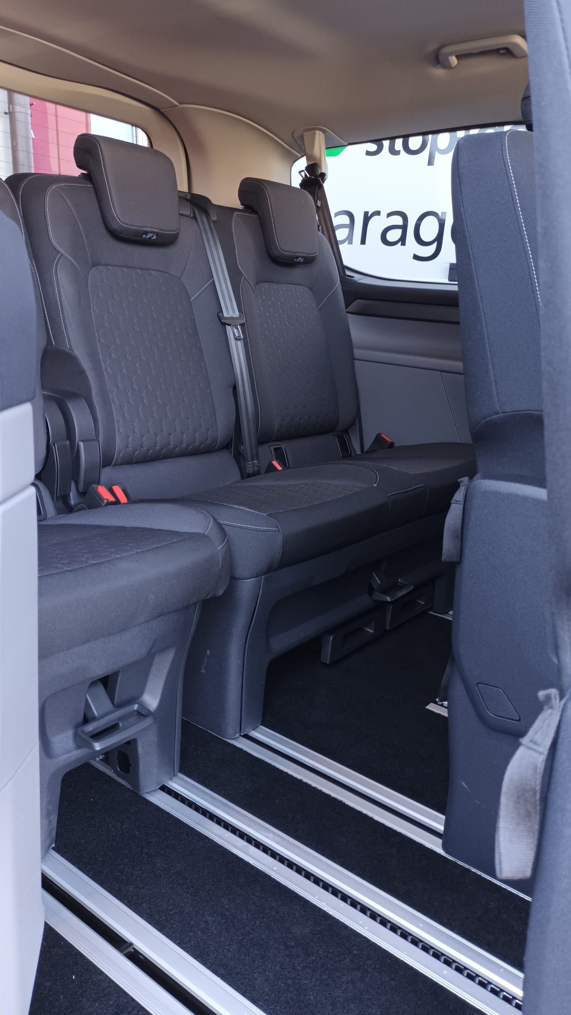 FORD Tourneo Bus 320 L1H1 Titanium Automat 4x4-image-15