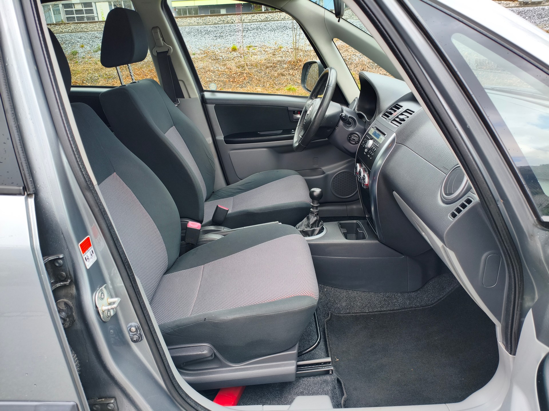 SUZUKI SX4 1.9 TD GL Top 4WD-image-13