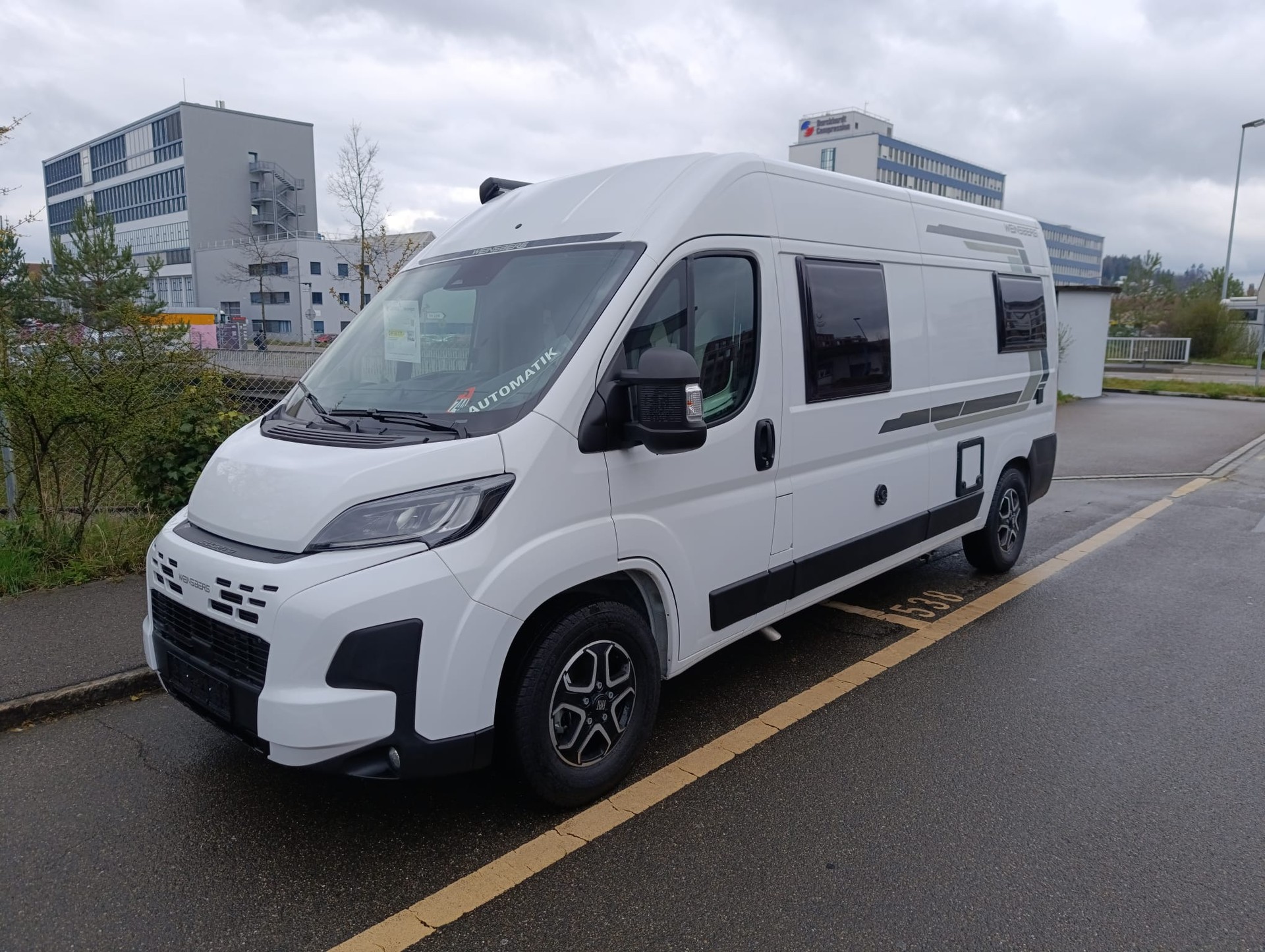 KNAUS CaraTour 600MQ**Automat**5.99m Länge**618Kg Nutzlast**Abwassertank isoliert und beheizbar**Iso Fix**