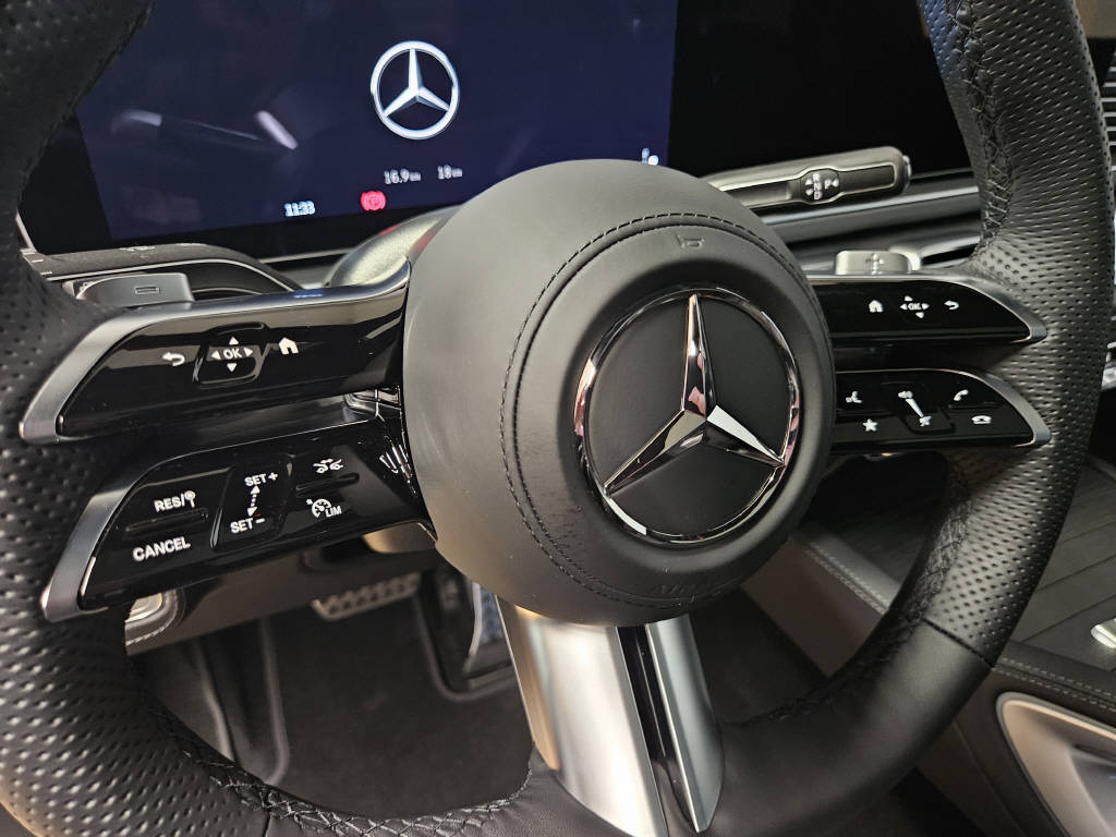 MERCEDES-BENZ GLE 350 de 4Matic AMG Line EQ Star-image-8