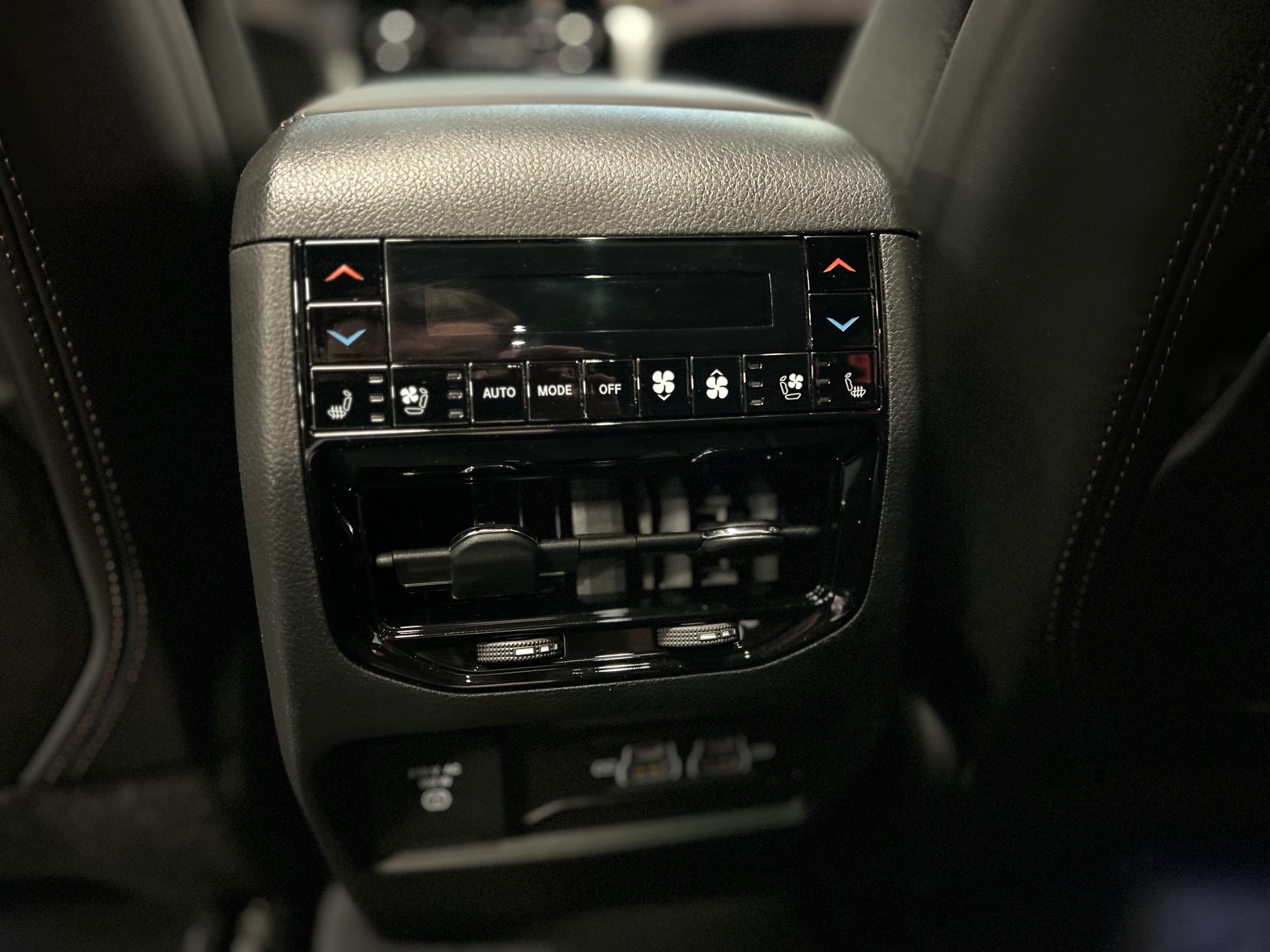 JEEP Grand Cherokee 2.0 Plug-in-Hybrid Summit Reserve 4xe-image-16