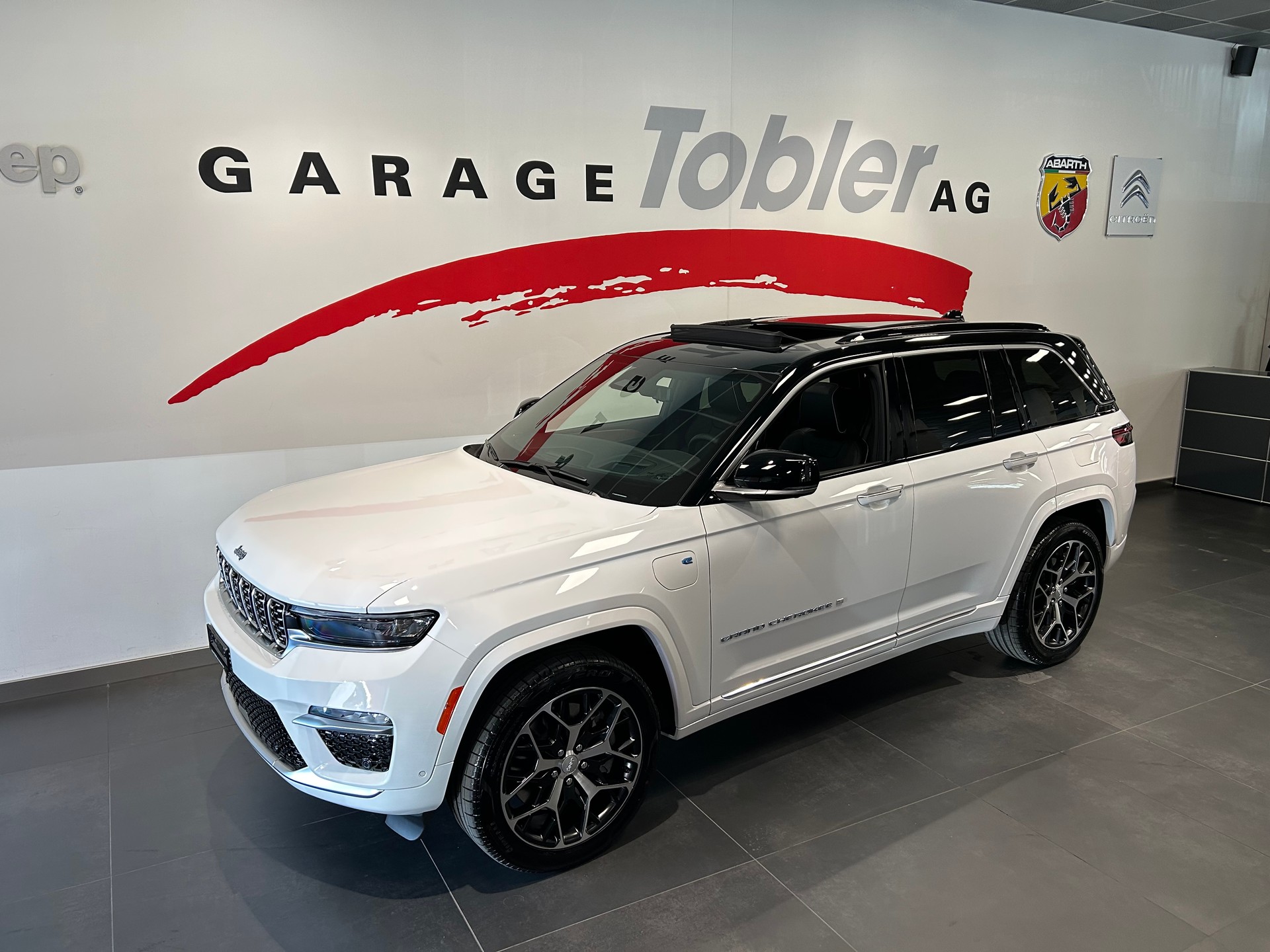 JEEP Grand Cherokee 2.0 Plug-in-Hybrid Summit Reserve 4xe-image-6