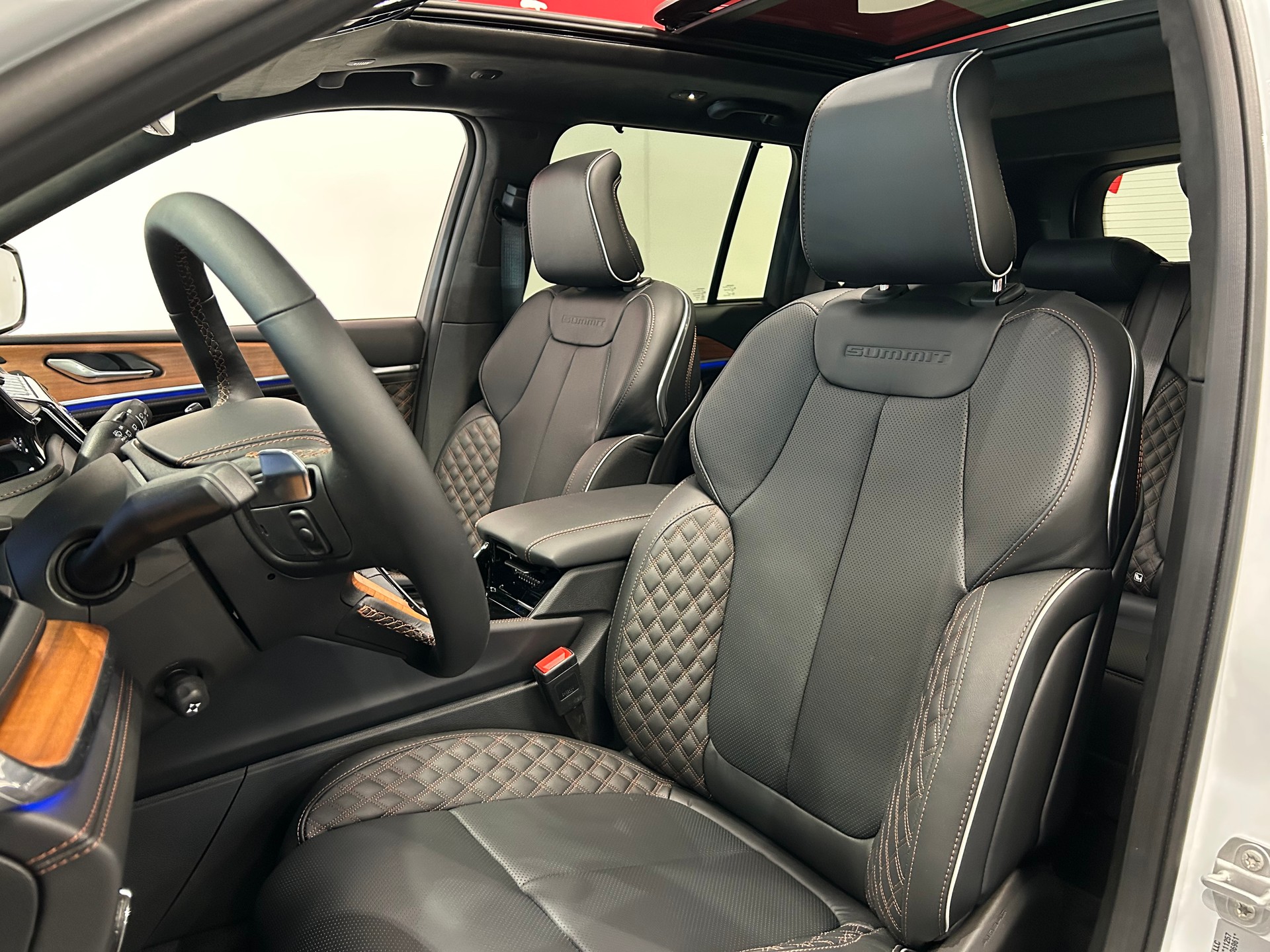JEEP Grand Cherokee 2.0 Plug-in-Hybrid Summit Reserve 4xe-image-9