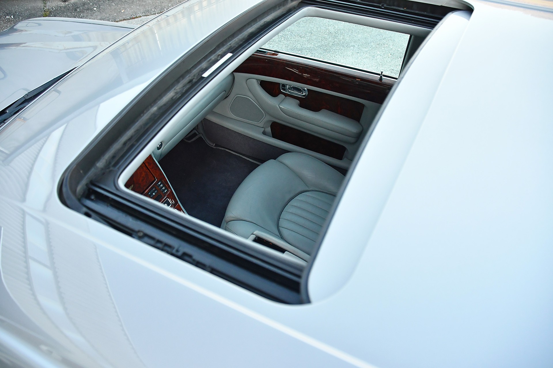 BENTLEY Red Label-image-10