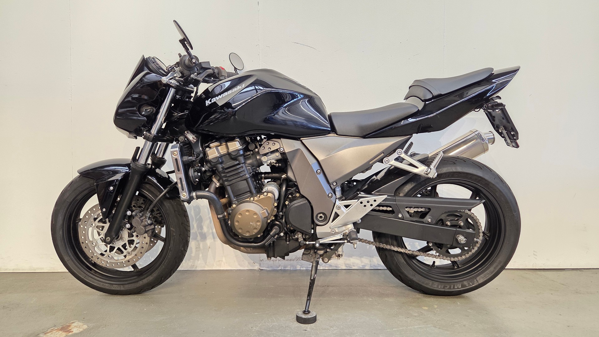 KAWASAKI Z 750 (25kW)-image-1