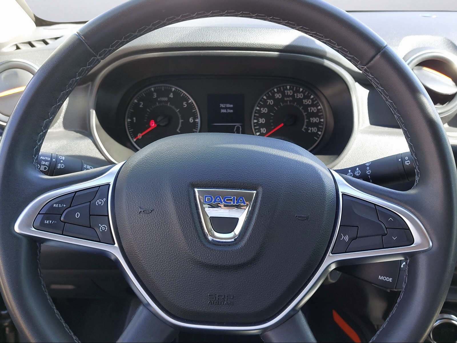 DACIA Duster 1.3 TCe 150 Extreme EDC-image-11