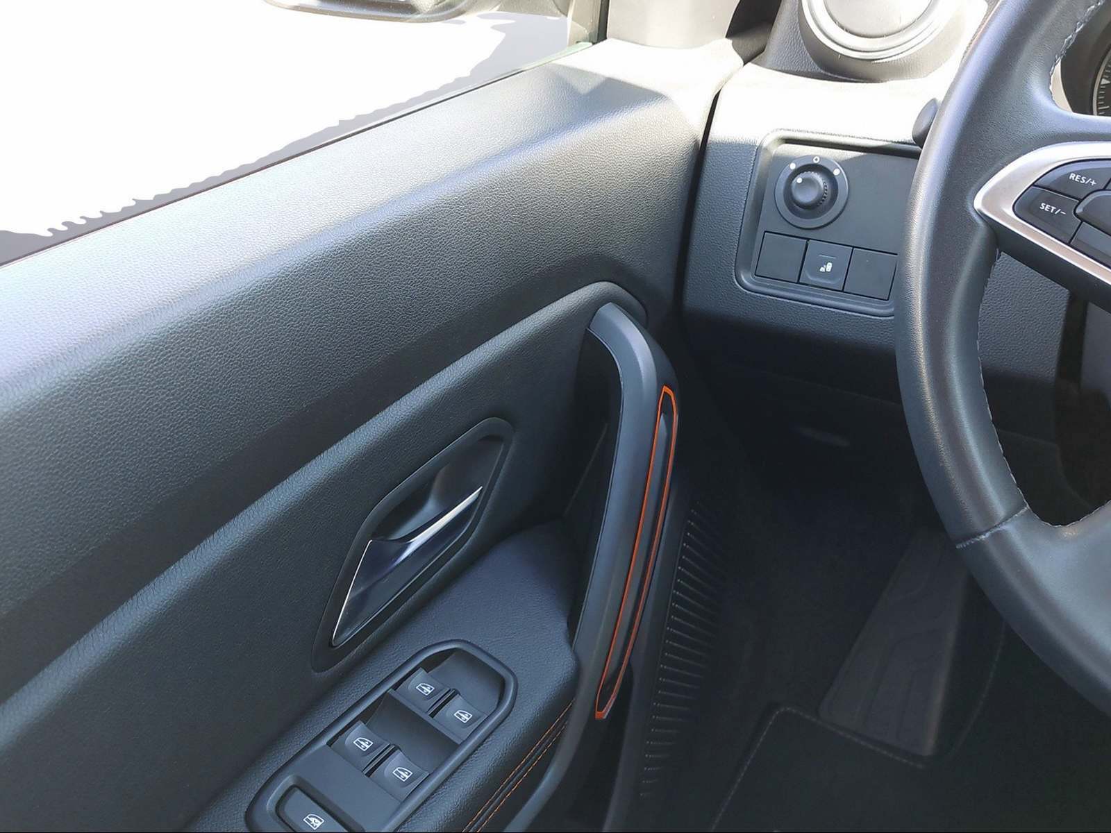 DACIA Duster 1.3 TCe 150 Extreme EDC-image-14