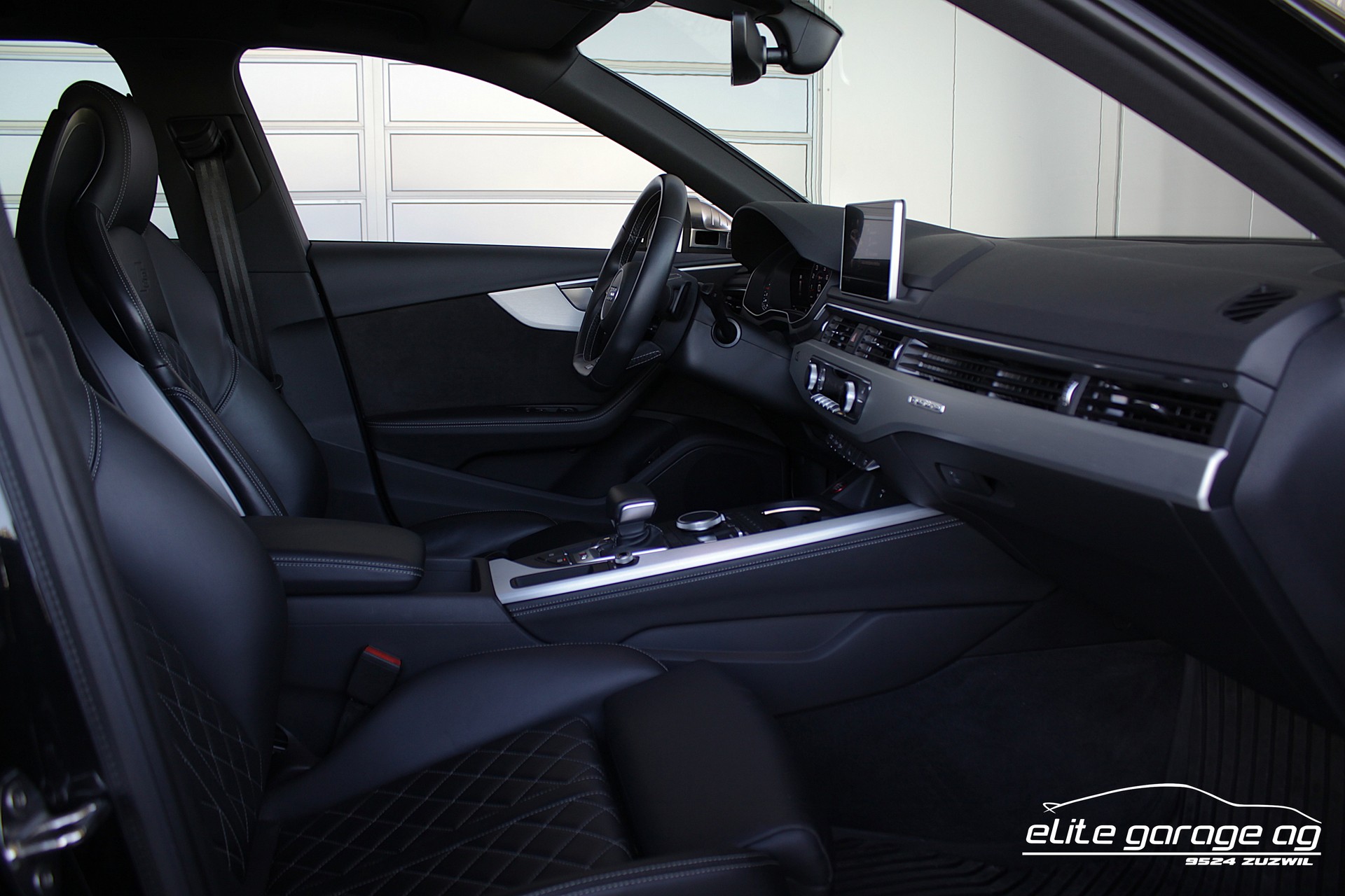 AUDI S4 Avant 3.0 TFSI quattro tiptronic-image-15