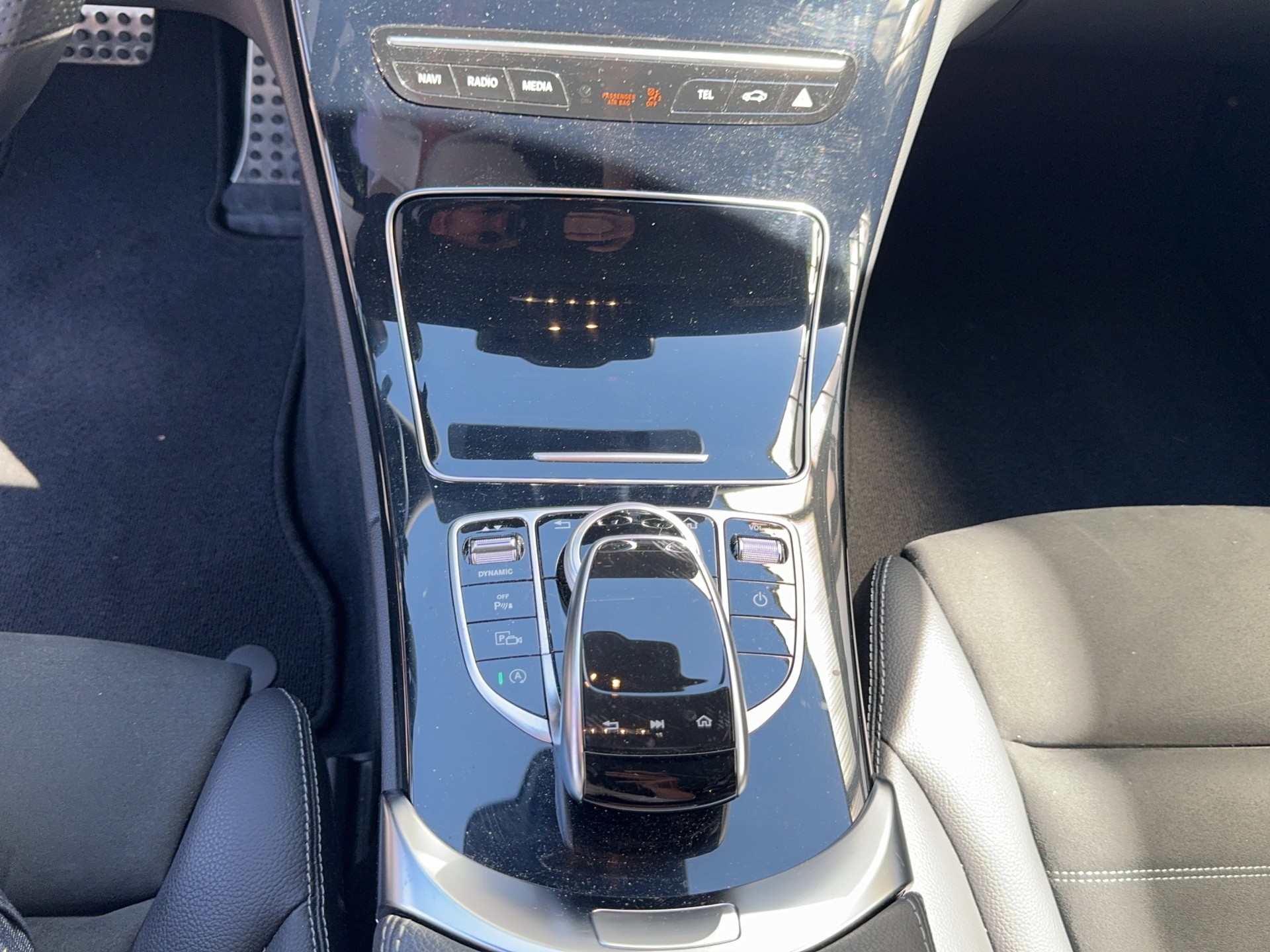 MERCEDES-BENZ C 200 Swiss Star AMG Line 4M 9G-Tronic-image-13