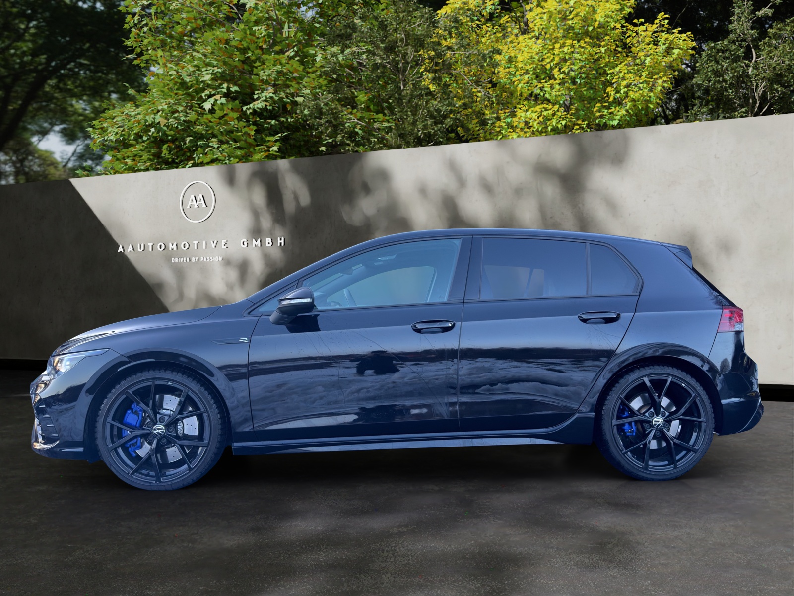 VW Golf 2.0 TSI R DSG 4Motion-showroom-element-2