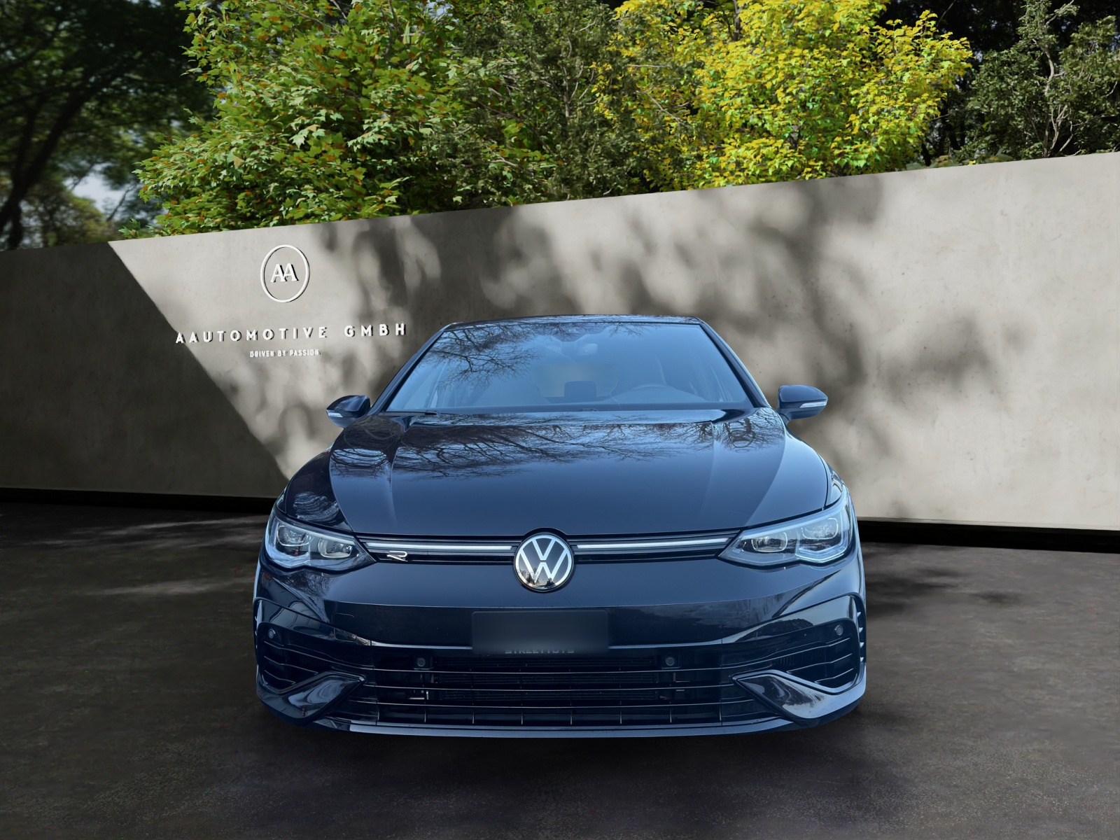 VW Golf 2.0 TSI R DSG 4Motion-showroom-element-1
