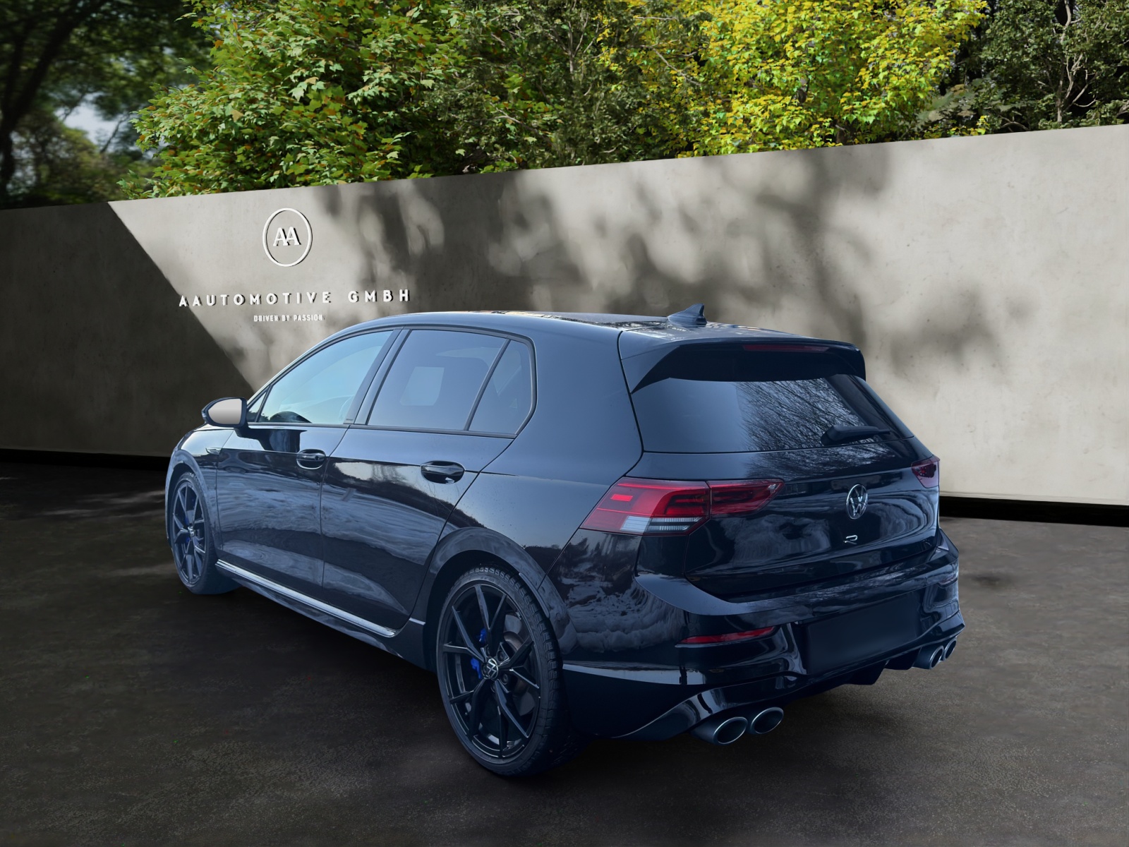 VW Golf 2.0 TSI R DSG 4Motion-showroom-element-3