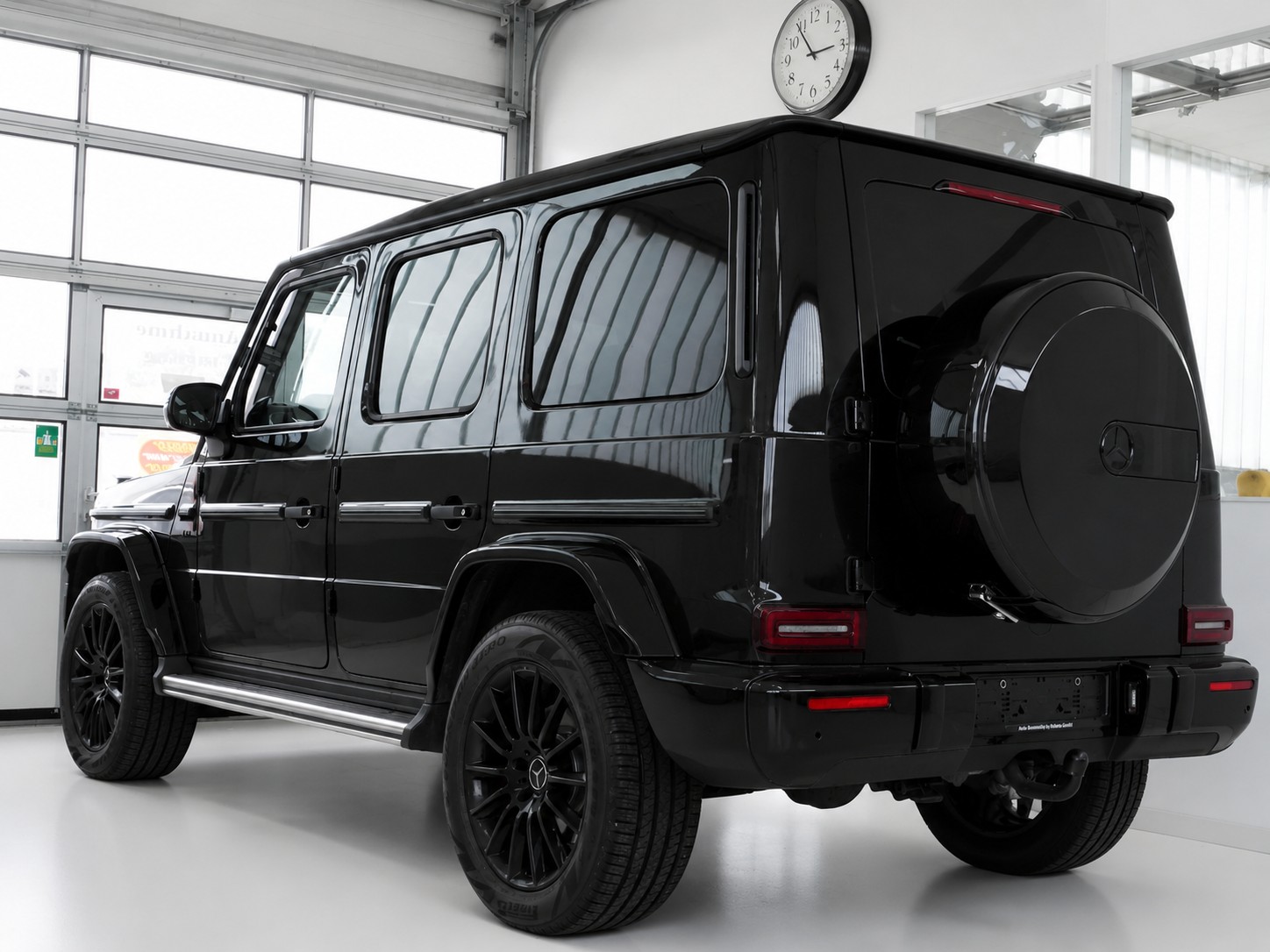 MERCEDES-BENZ G 500 AMG Line 9G-Tronic-showroom-element-1