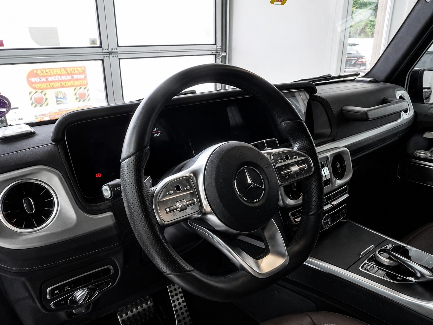 MERCEDES-BENZ G 500 AMG Line 9G-Tronic-showroom-element-2